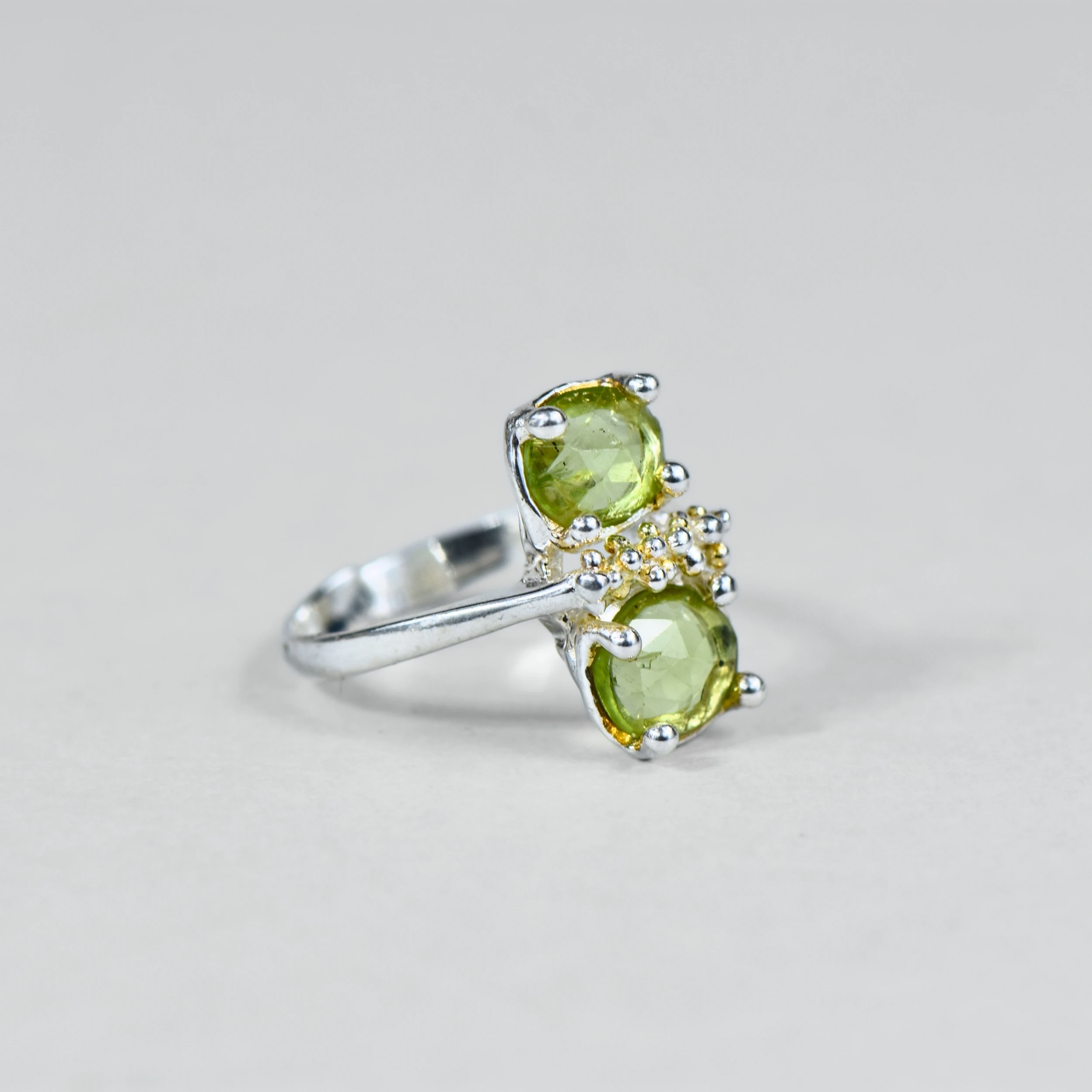 Doğal Peridot Taşlı Gümüş Yüzük 