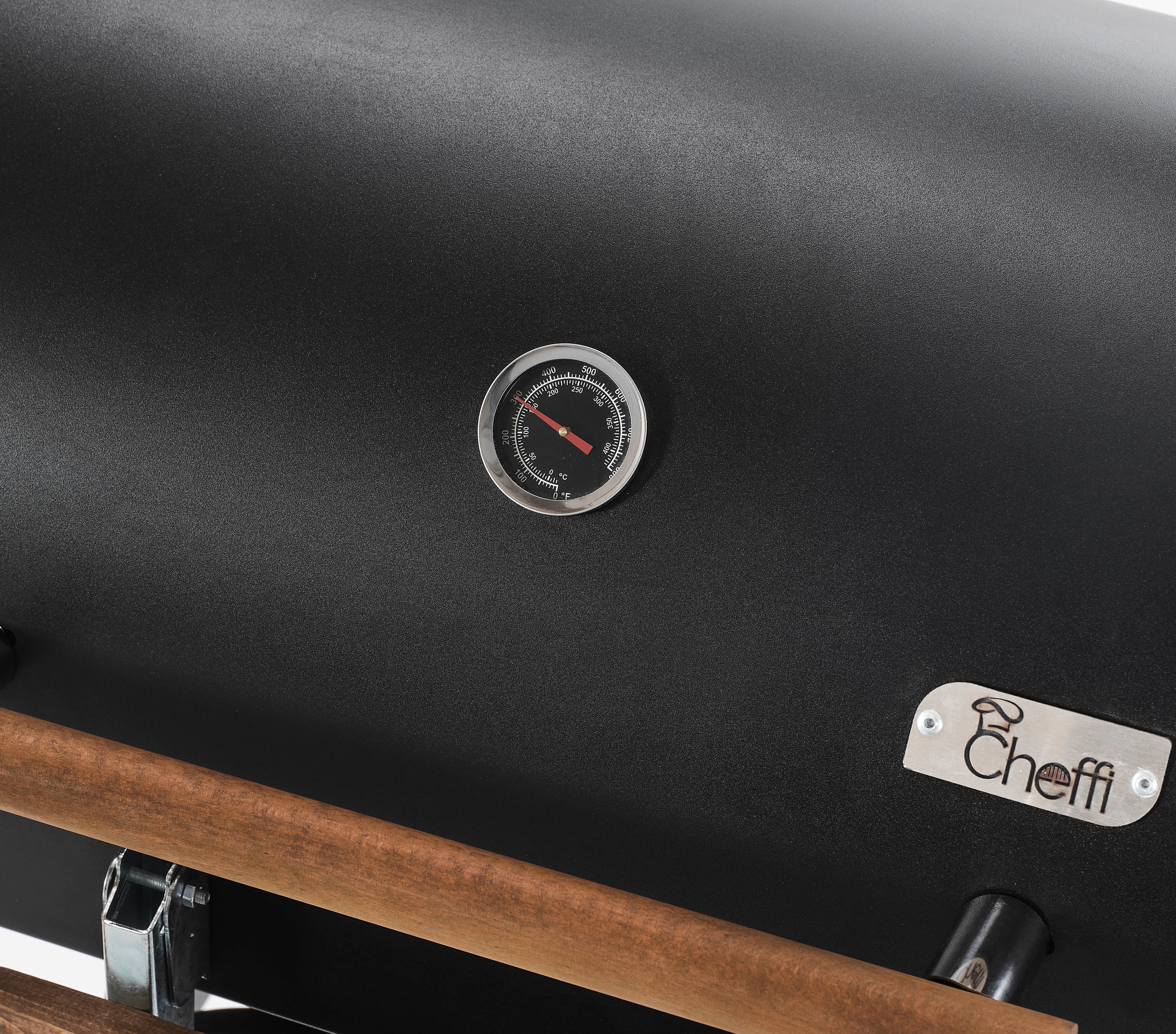 Cheffi Grillord‑50 Kömürlü Barbekü (1 Adet Döküm Izgaralı) + Hediye Seti (Önlük + Kılıf + 1×2 kg Kömür)