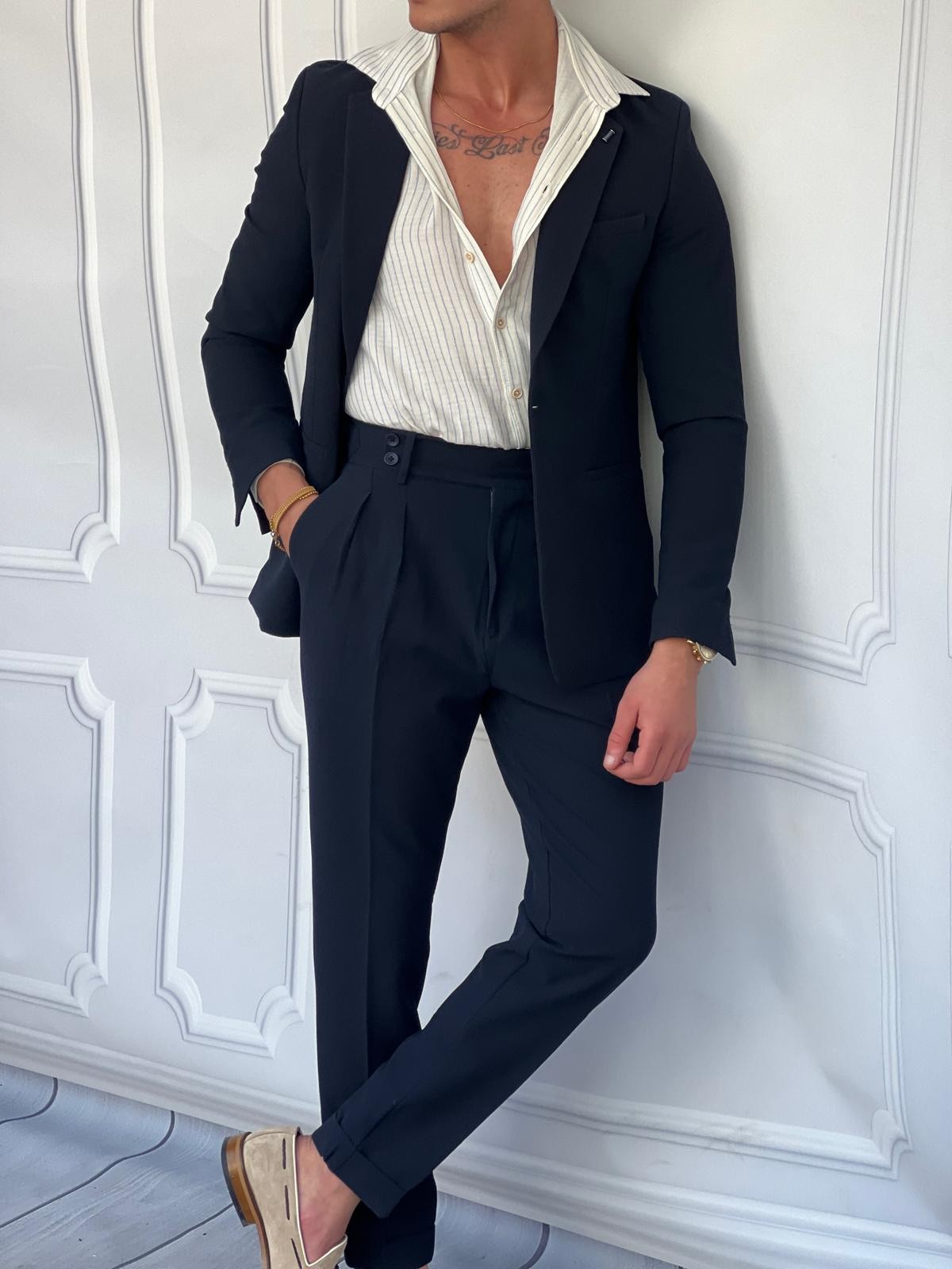 Özel Seri %100 Gofre Kumaş İtalyan Kesim Pileli Modern Fit Takım Elbise - Lacivert