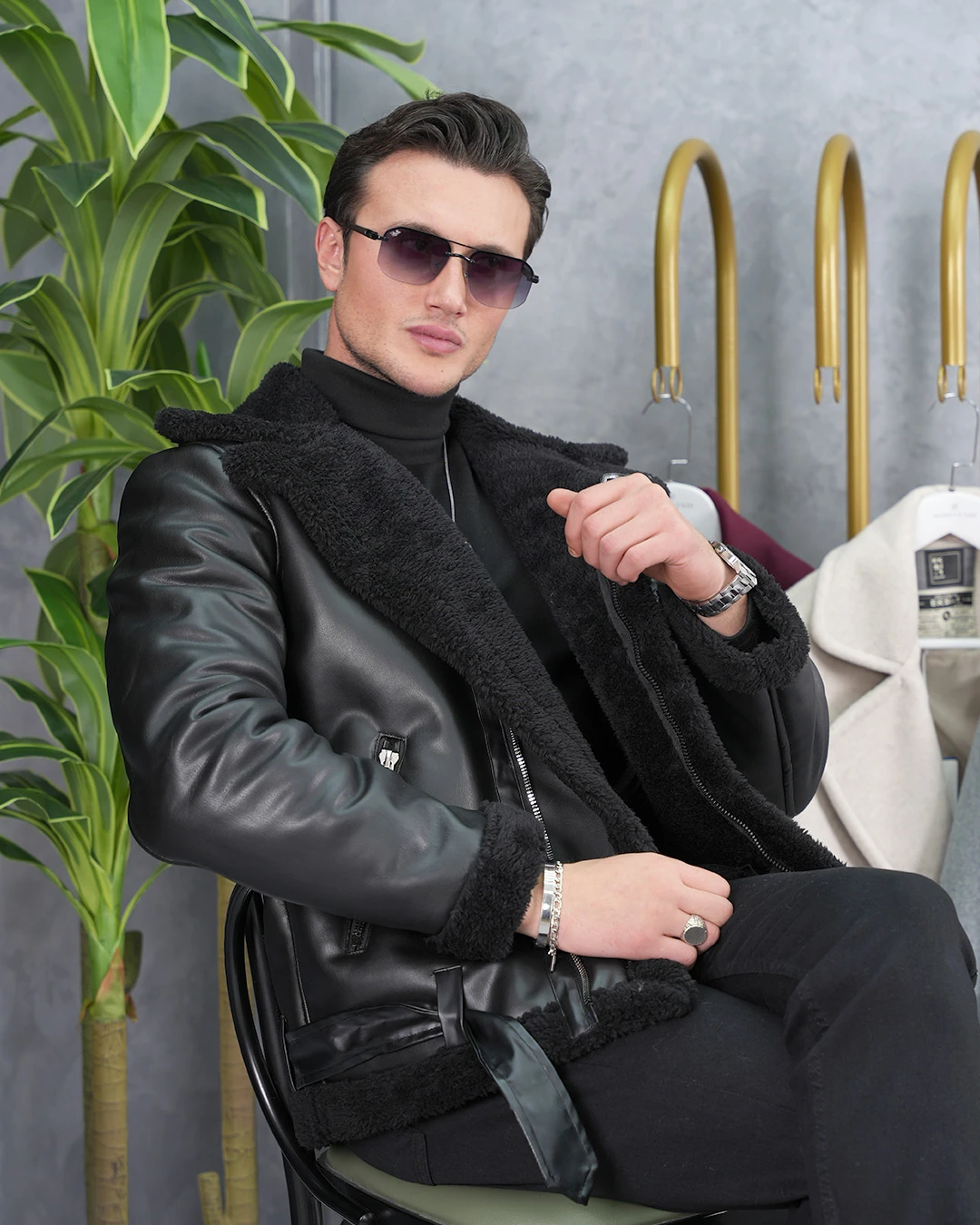 Demonte Kemer Detaylı Full Kürklü Deri Mont