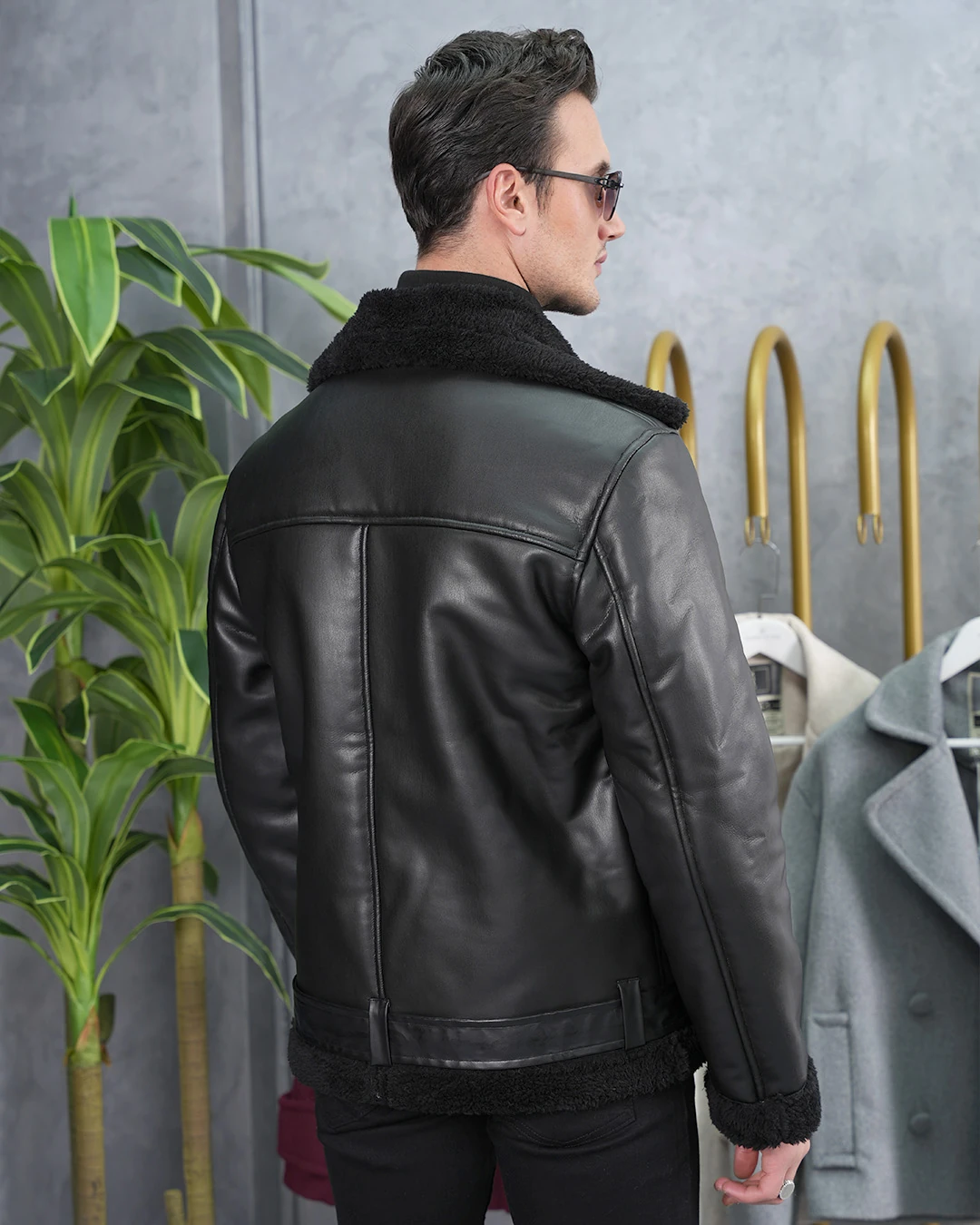 Demonte Kemer Detaylı Full Kürklü Deri Mont