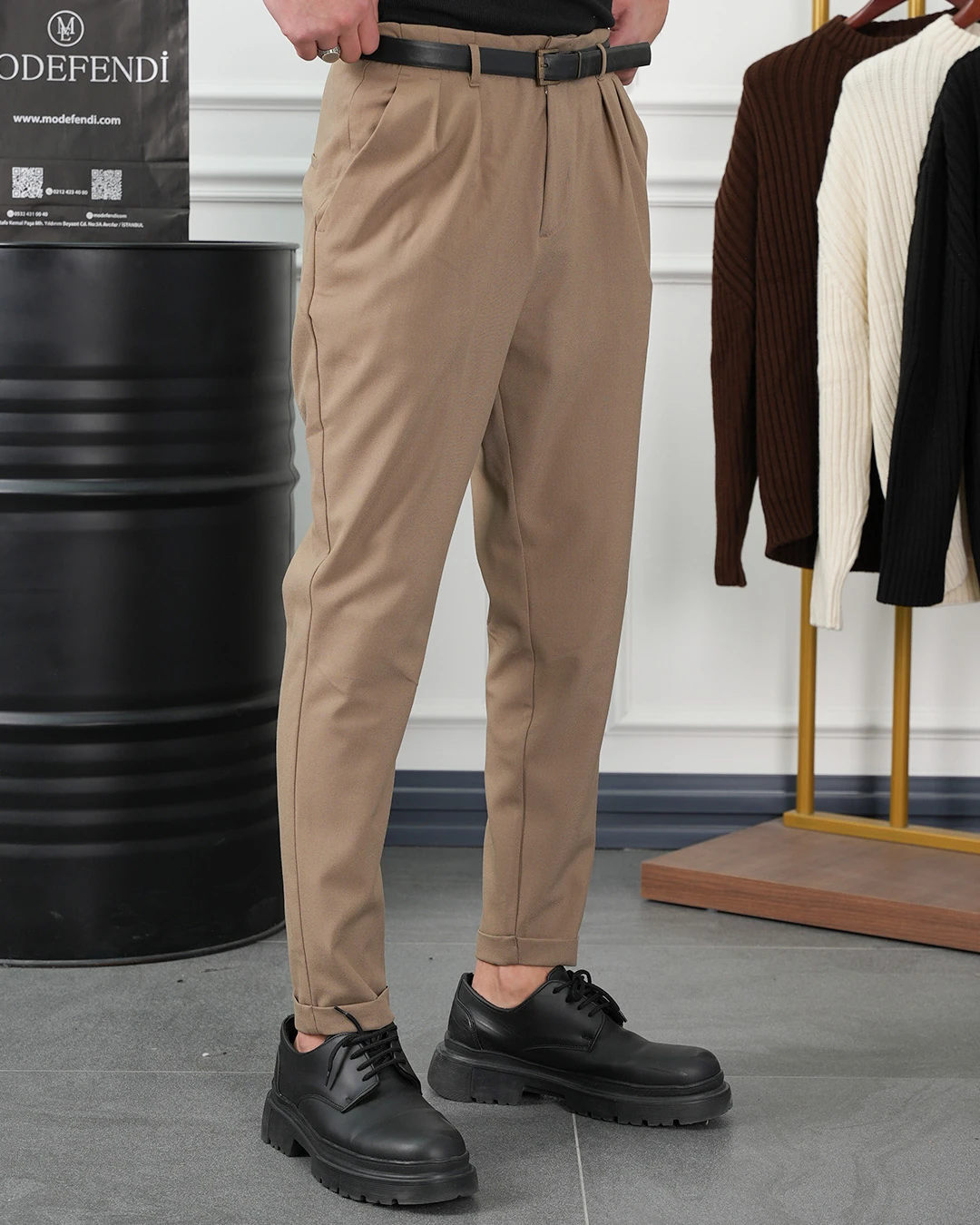 Kemer Detaylı İtalyan Kesim Pileli Pantolon