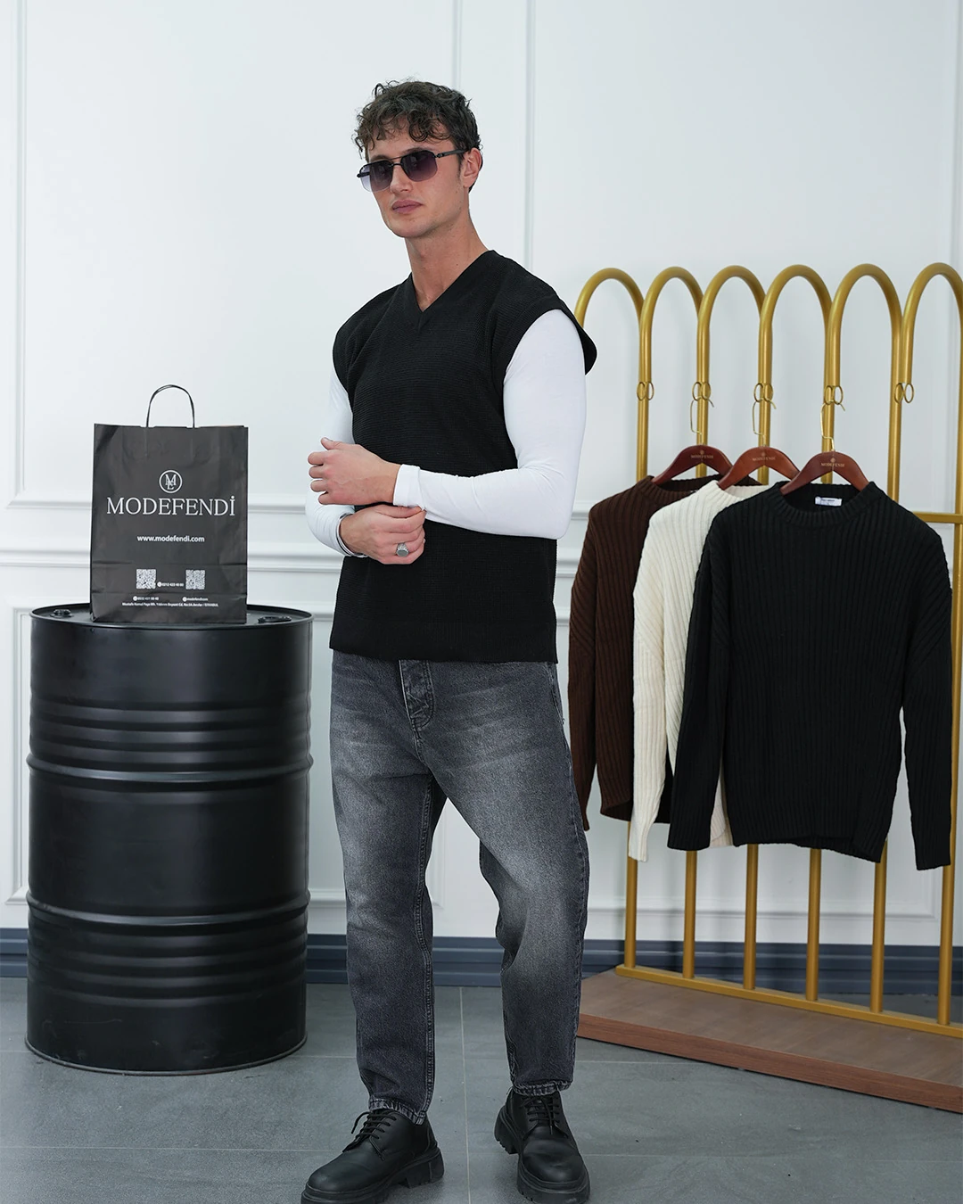 V Yaka Rahat Kalıp Triko Süveter