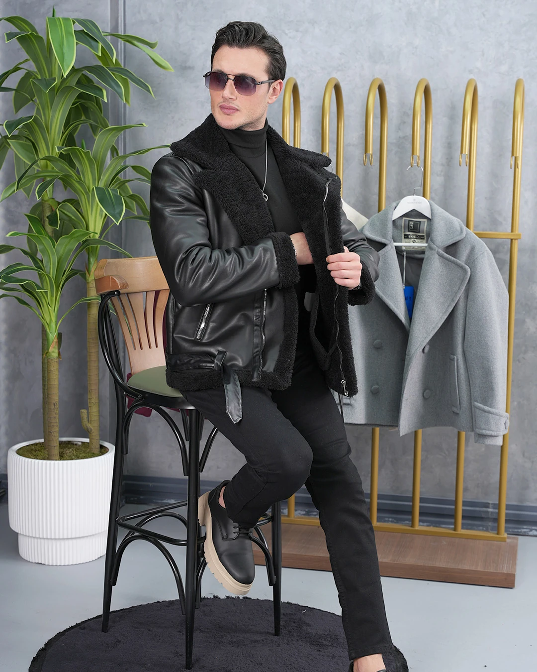 Demonte Kemer Detaylı Full Kürklü Deri Mont