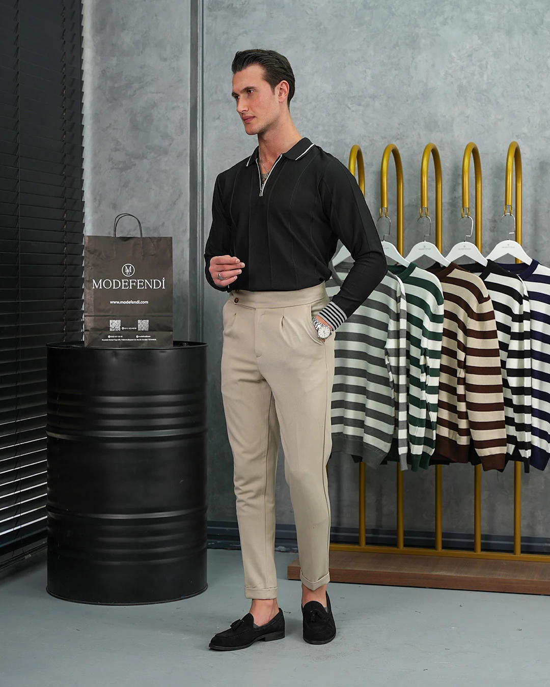 Pamuk Likra Slim Fit Bilek ve Yaka Çizgi Detaylı Yaka Fermuarlı Triko Kazak