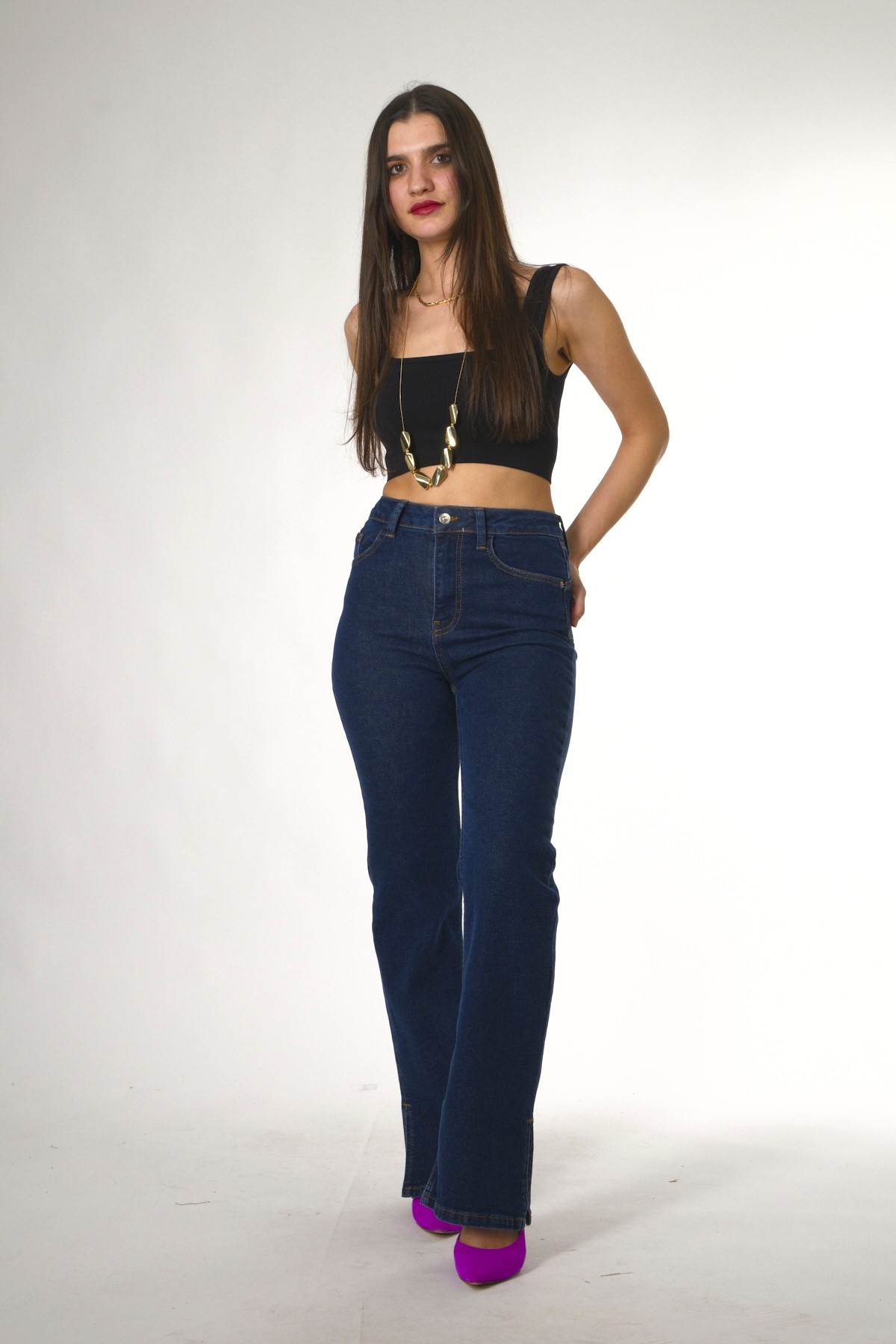 Abbra Kadın Push Up Yandan Yırtmaçlı Jean Pantolon