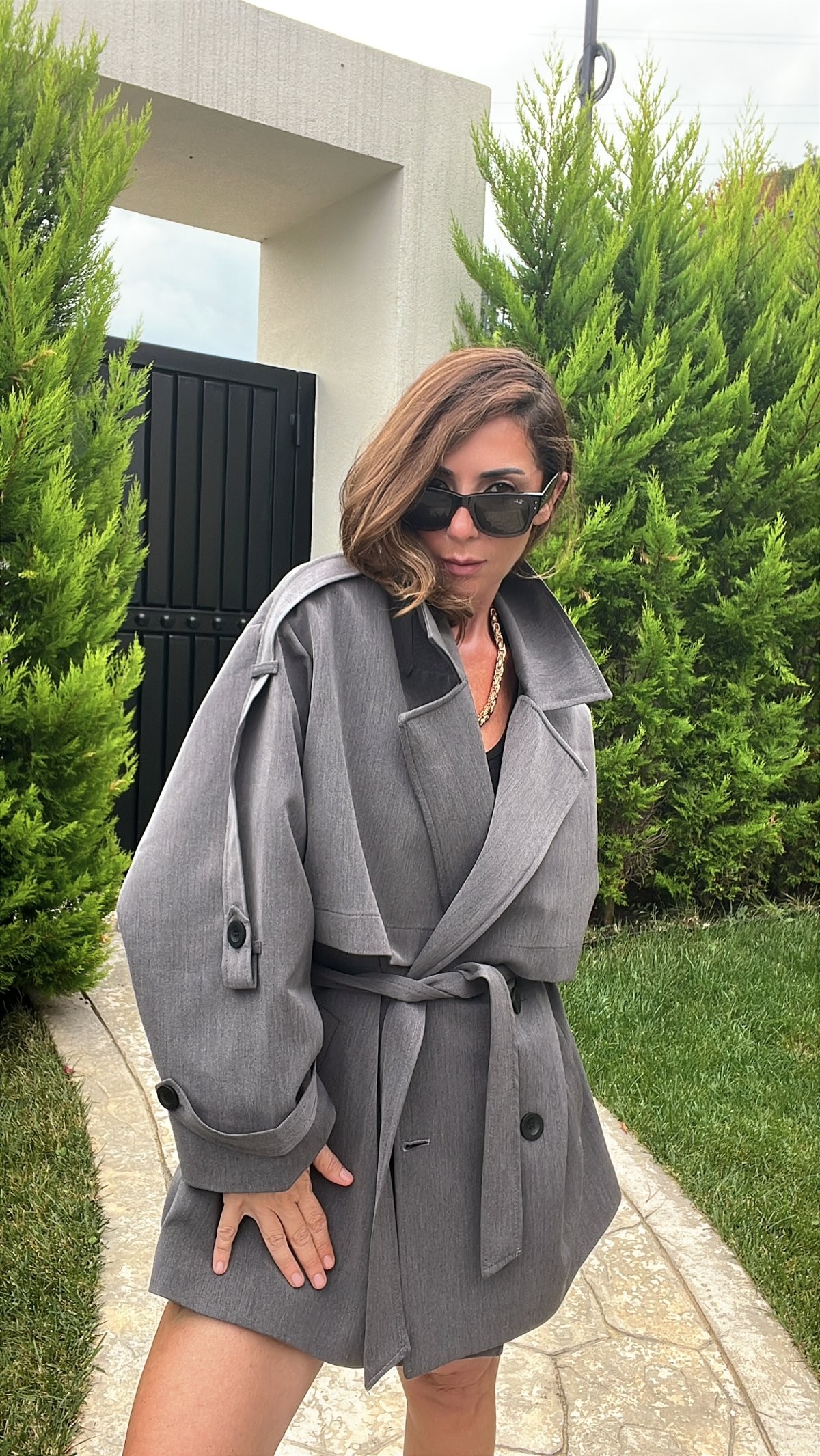 Abbra Kadın Bağcıklı Oversize Kısa Trenç