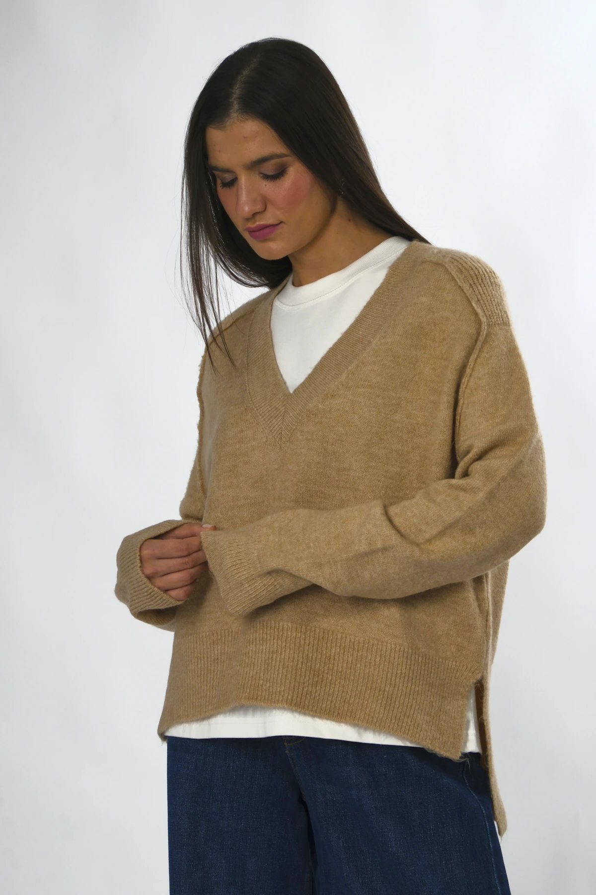 Abbra Kadın V Yaka Dikiş Yırtmaçlı Detay Triko Kazak