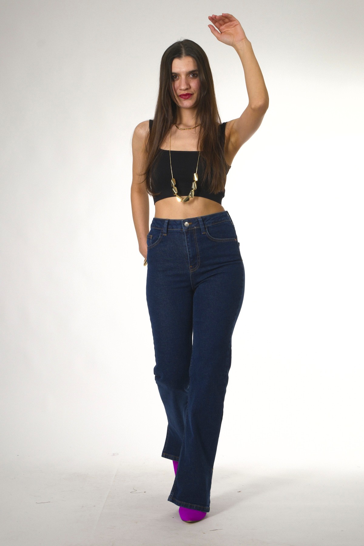 Abbra Kadın Push Up Yandan Yırtmaçlı Jean Pantolon