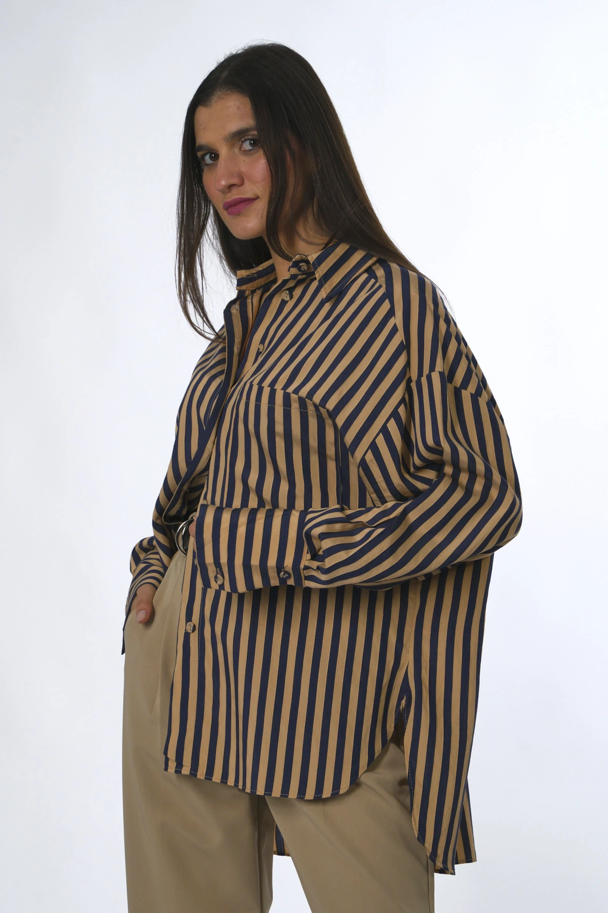 Abbra Kadın Çizgili Tek Cepli Oversize Gömlek