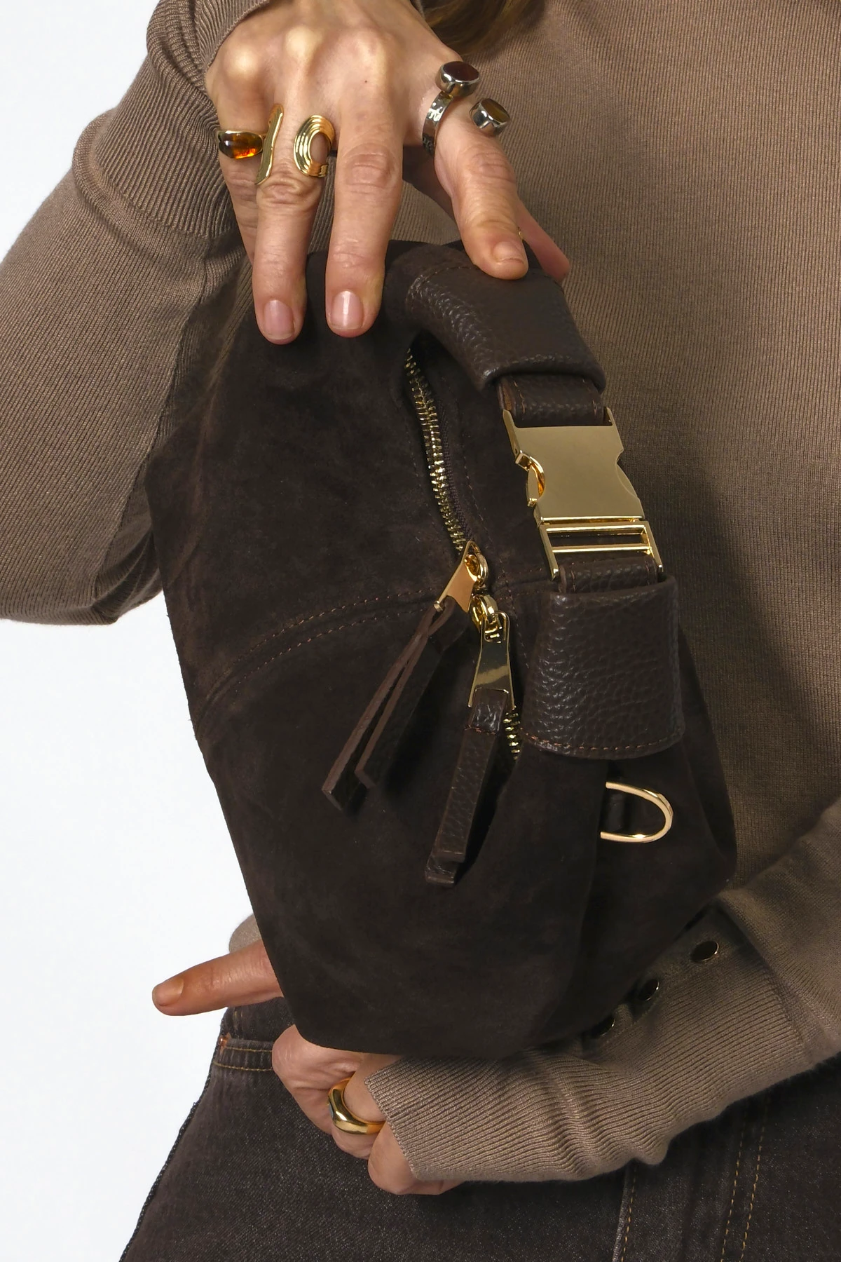 Abbra Kadın Gerçek Süet Deri Klips Tokalı Astarlı Omuz Askılı Küçük Çanta