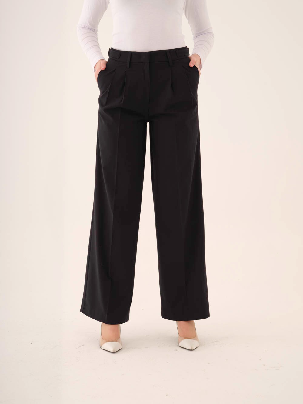 WİDE LEG NAVY TROUSERS