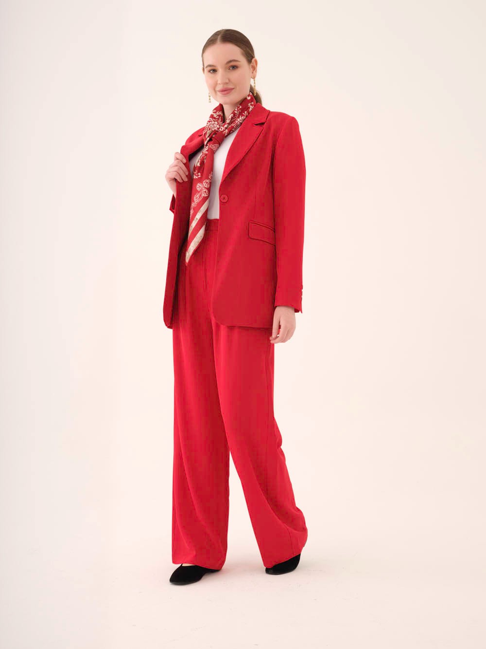 CHERRY RED SUIT
