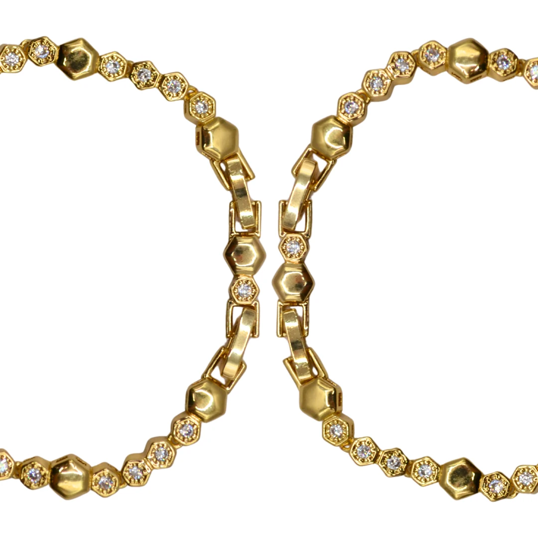 Lucent-Geometrik Zirkon Detaylı 18K Altın Renk Kadın Bileklik