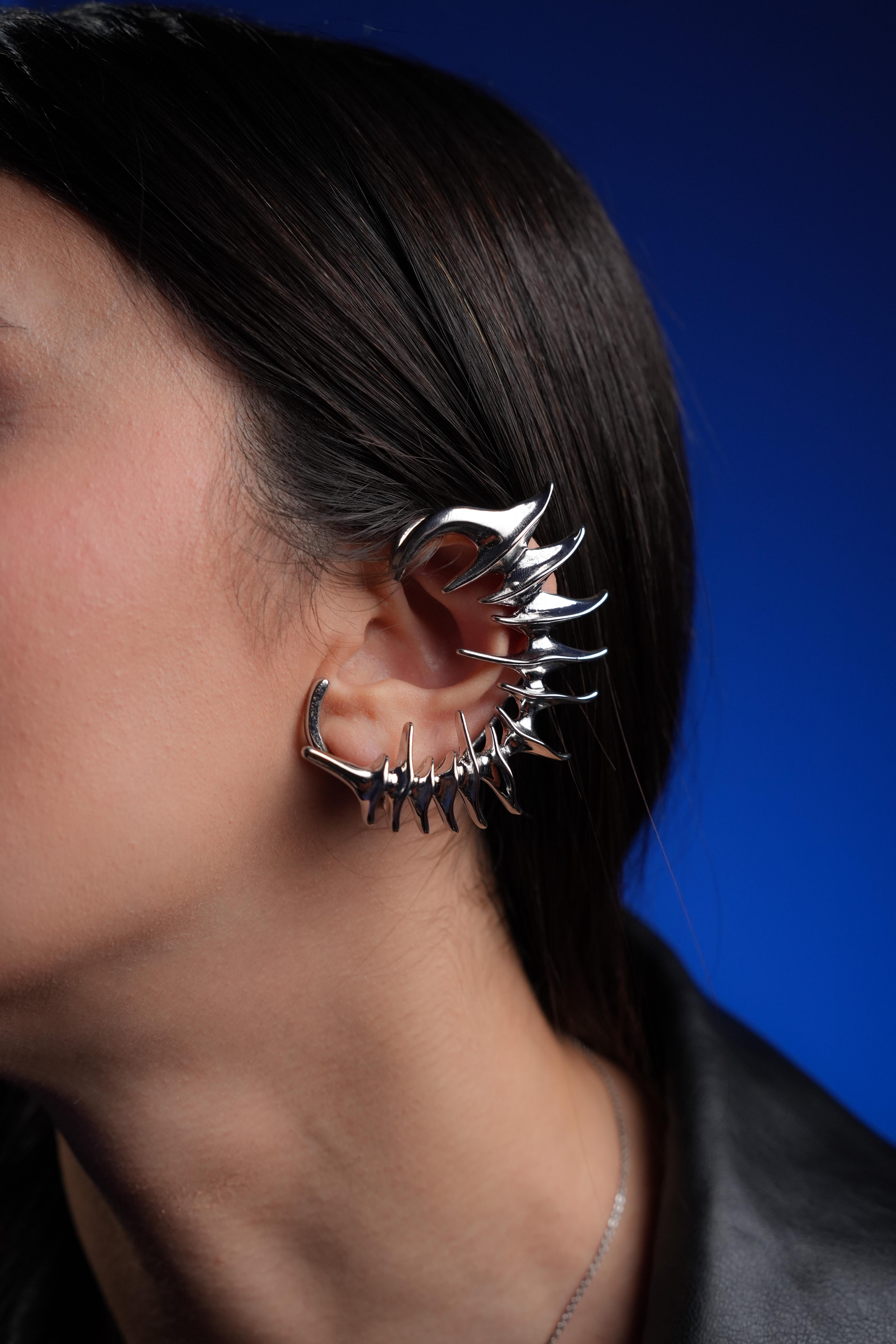 Beyaz Altın Kaplama Gothic Ear Cuff