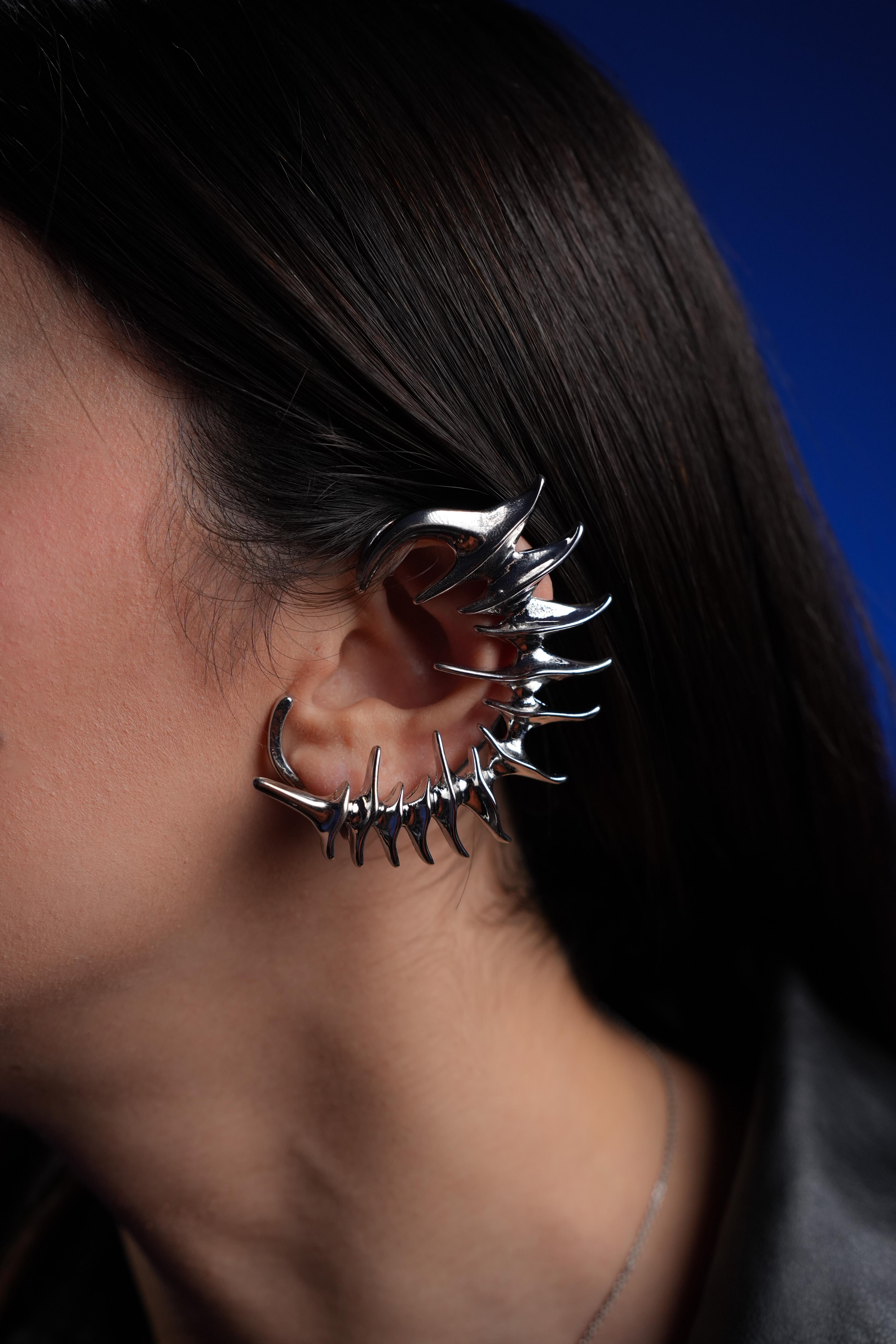 Beyaz Altın Kaplama Gothic Ear Cuff