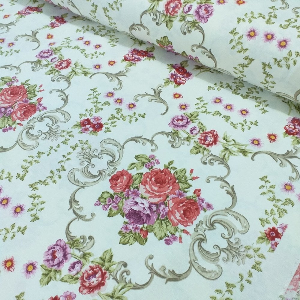 Gül Desenli Duck kumaşı