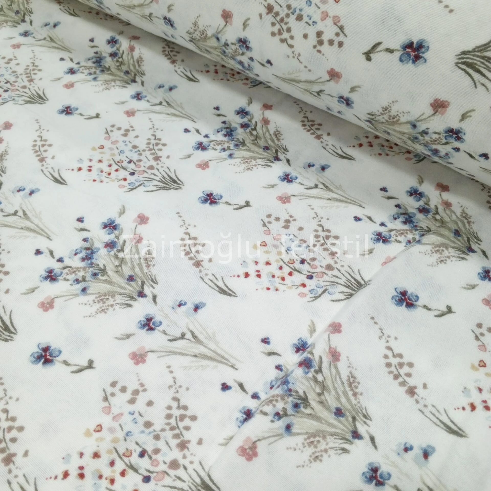 Çiçek Desen Flanel Pazen Kumaş