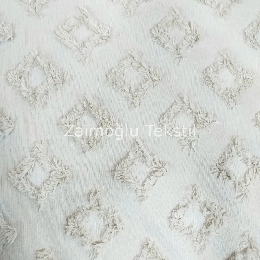 Hera Pike ( Püsküllü Şönil )