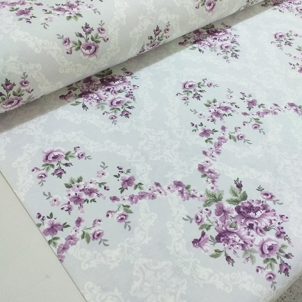 Gül Desenli Duck kumaşı