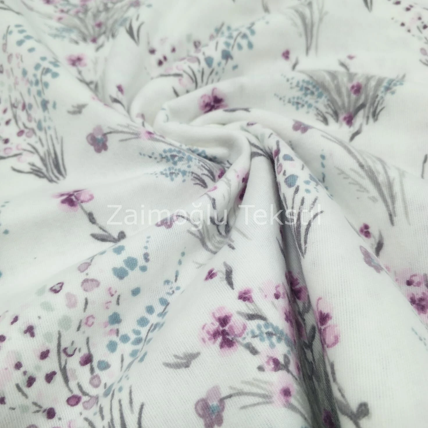 Çiçek Desen Flanel Pazen Kumaş