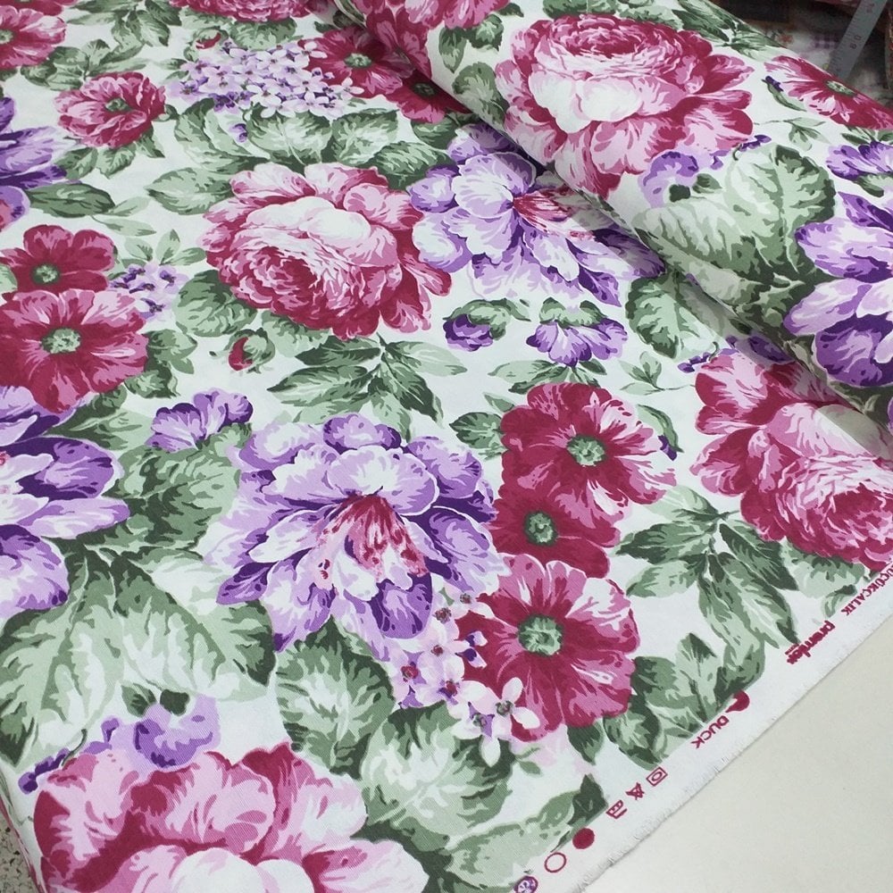 Gül Desenli Duck kumaşı