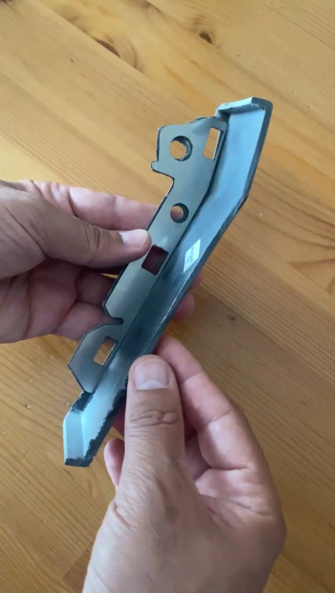 Megane 4 Ön Tampon Güçlendirme Braketi