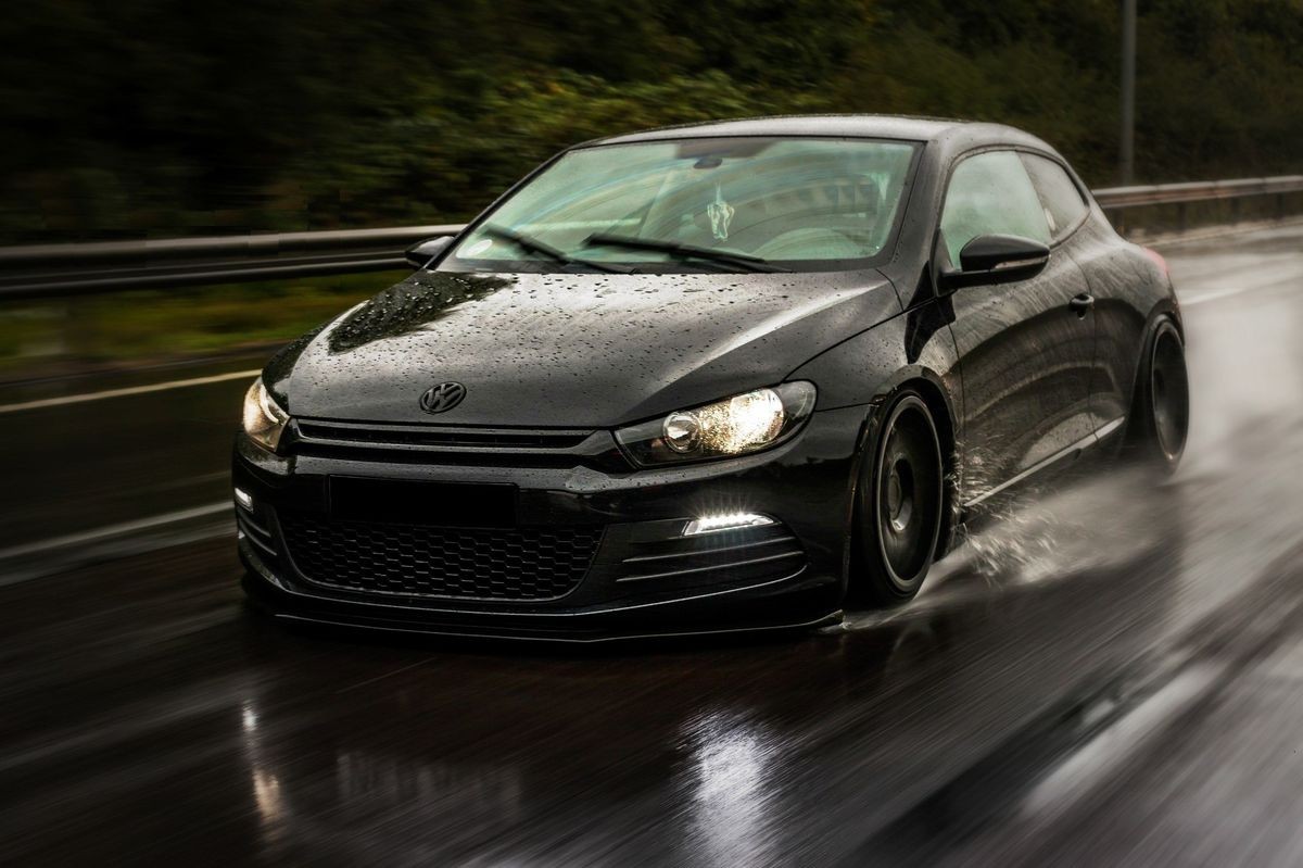 Volkswagen Scirocco 2007-2013 Makyajsız Ön Tampon Güçlendirme Braketi