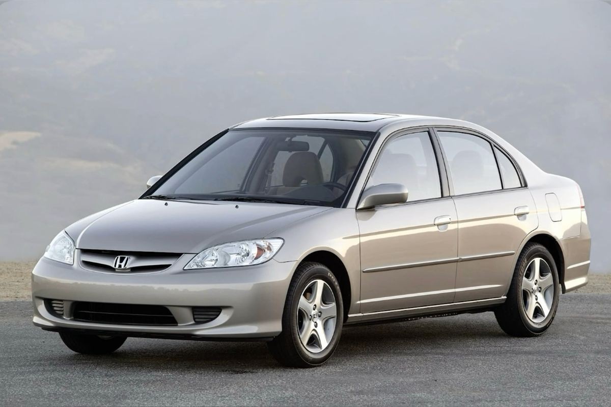 Honda Civic Vetc2 2004-2006 Ön Tampon Güçlendirme Braketi