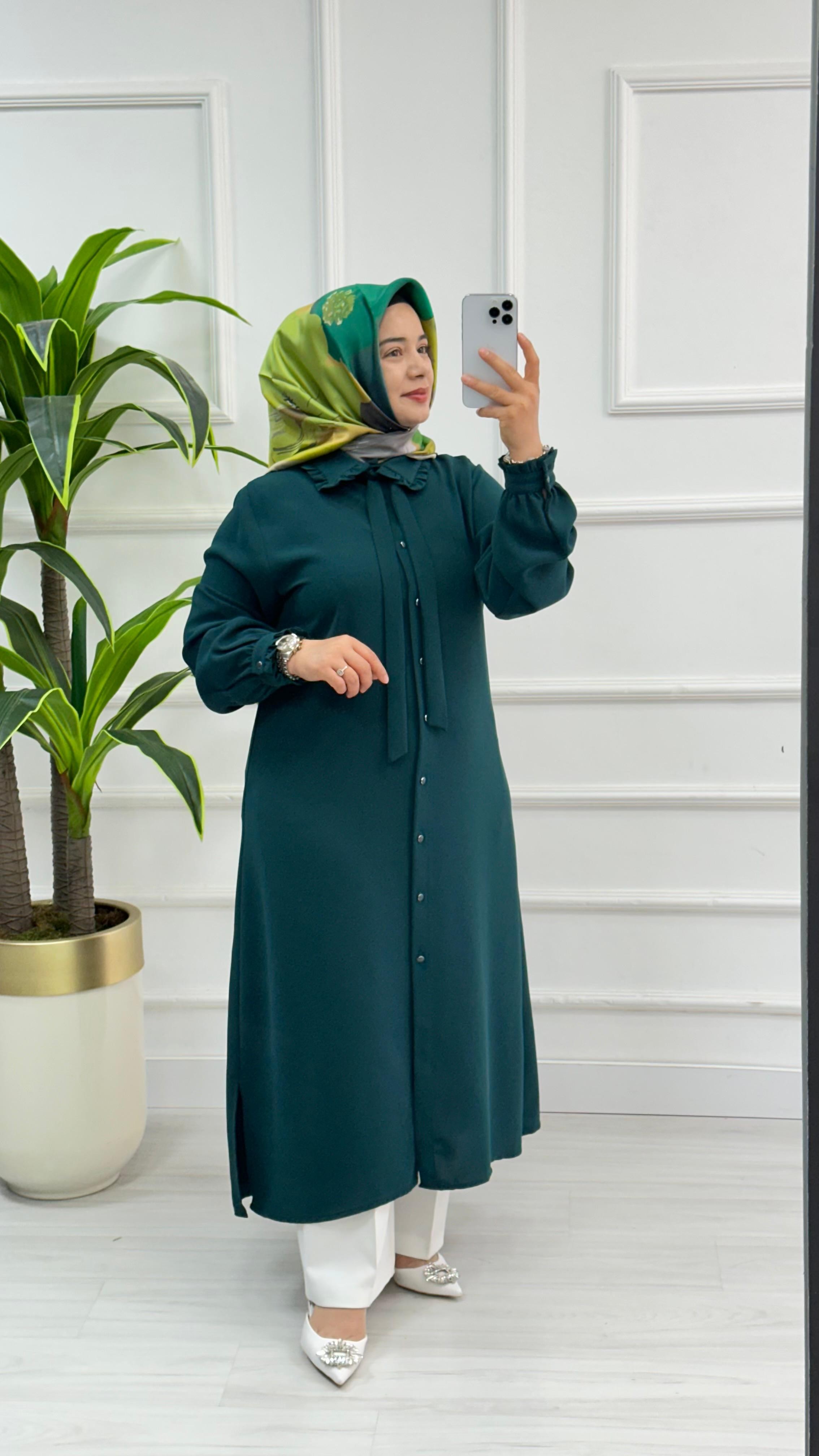 Alesya Bebe Yakalı Fırfırlı Fular Detaylı Tunik 4866 - Zümrüt Yeşili