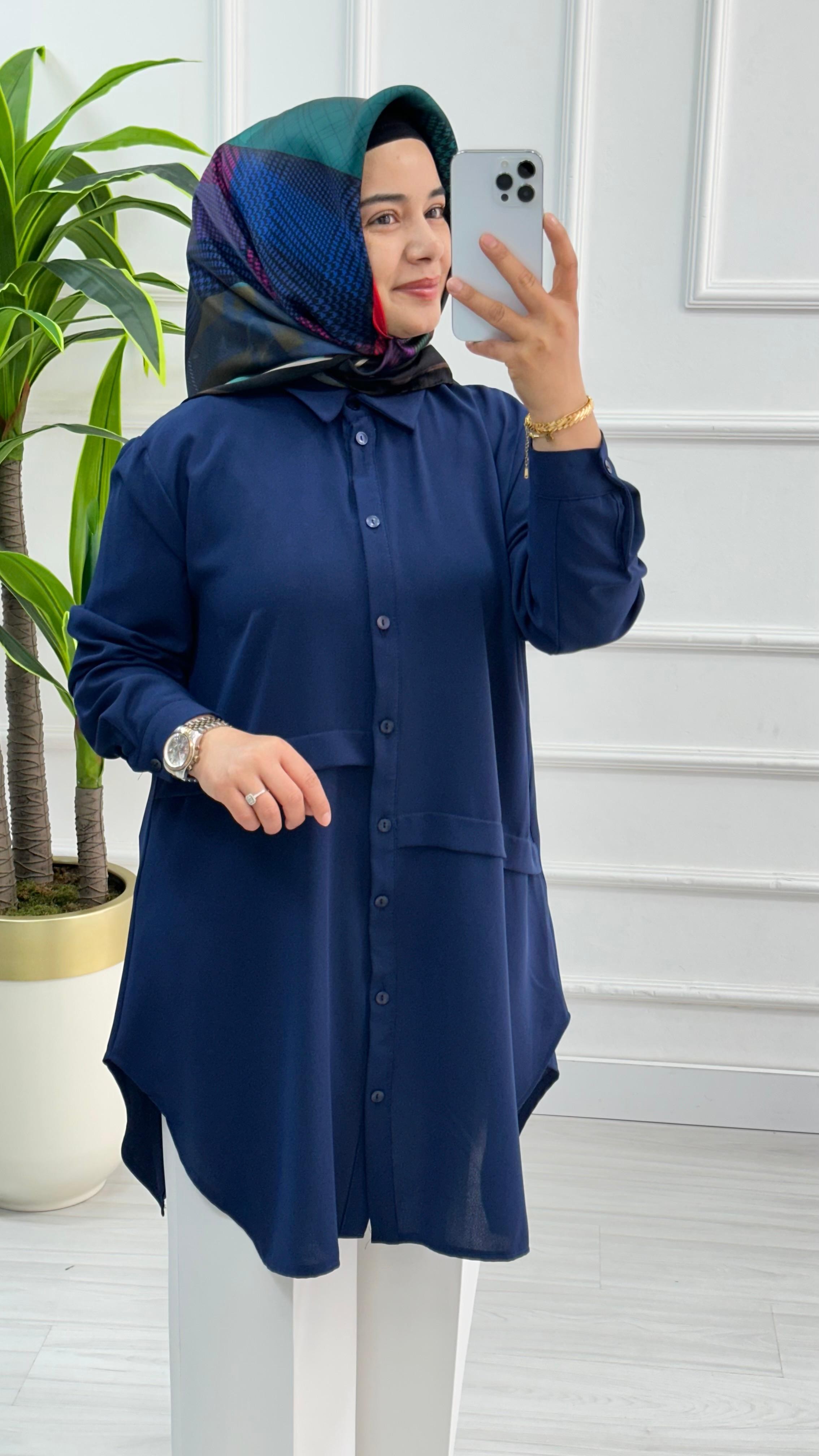 Önleri Geniş Pileli Linda Rahat Kalıp Tunik 1173 - Lacivert