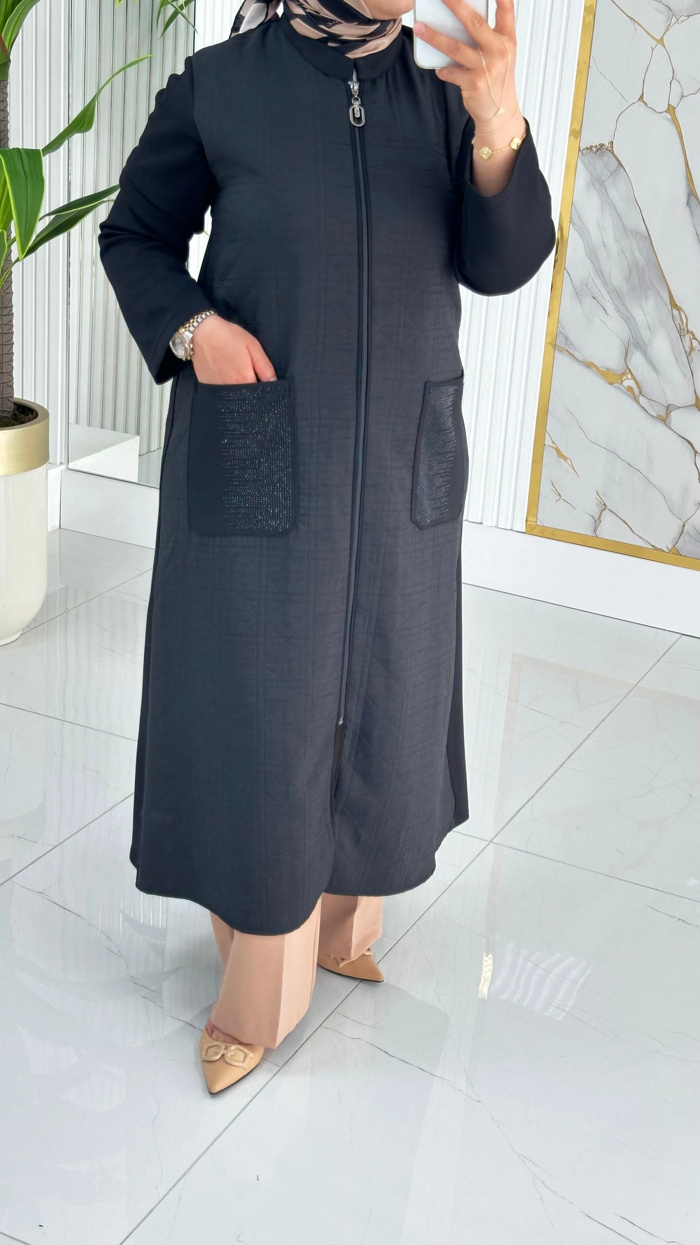 Haya Önü Fermuarlı Kapüşon Cepli Kadın Kapitone Kap 1634 - Siyah