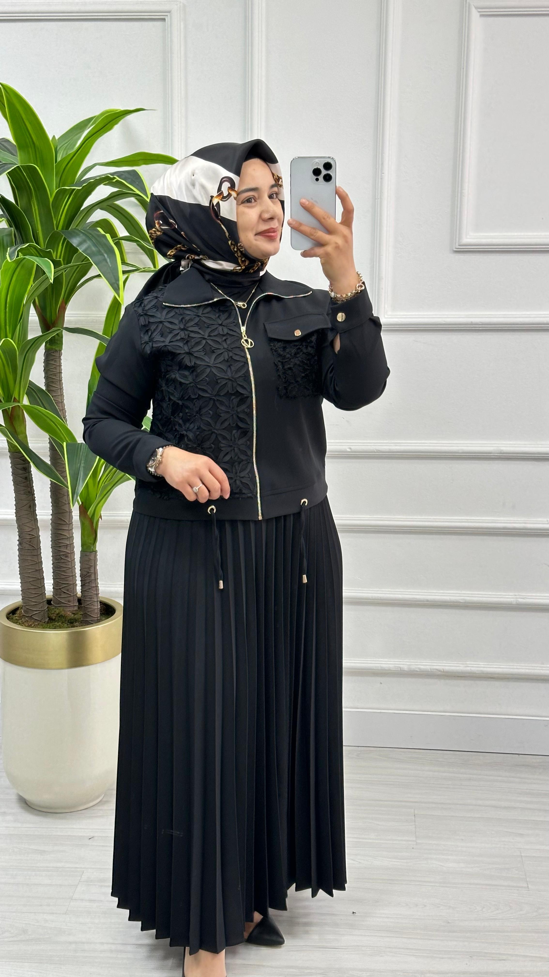 Önü Fermuarlı Organze Tül Detaylı Ceket ve Piliseli Etekli İkili Takım 2550