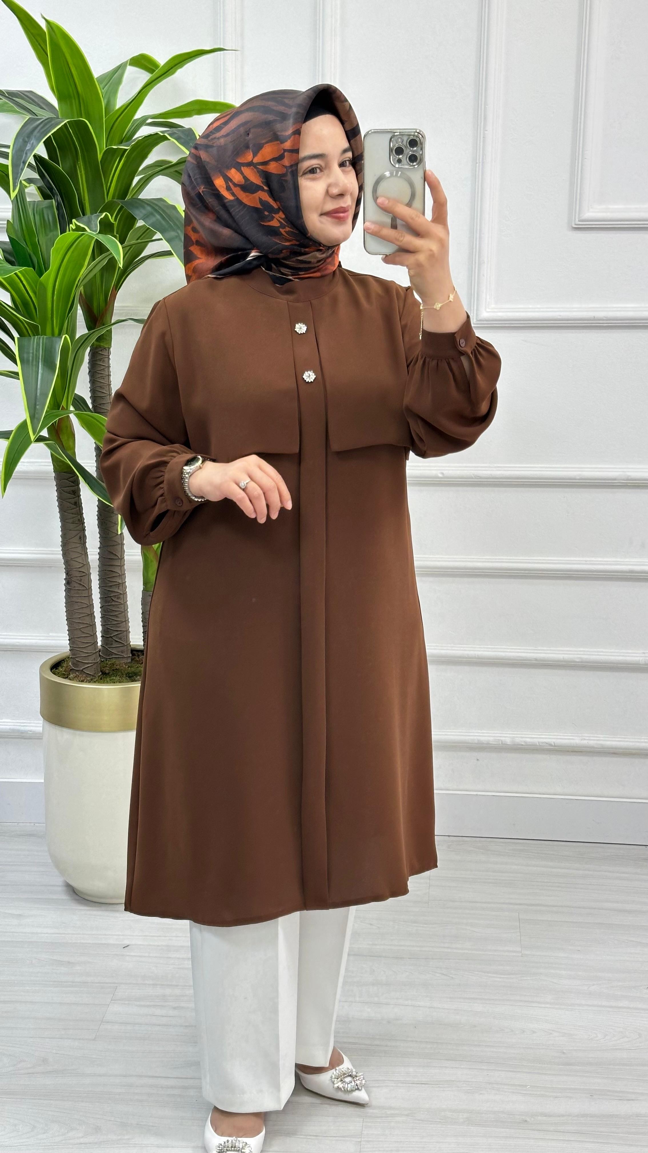 Alesya Taşlı Cepkenli Polo Krep Tunik 4887 - Kahverengi