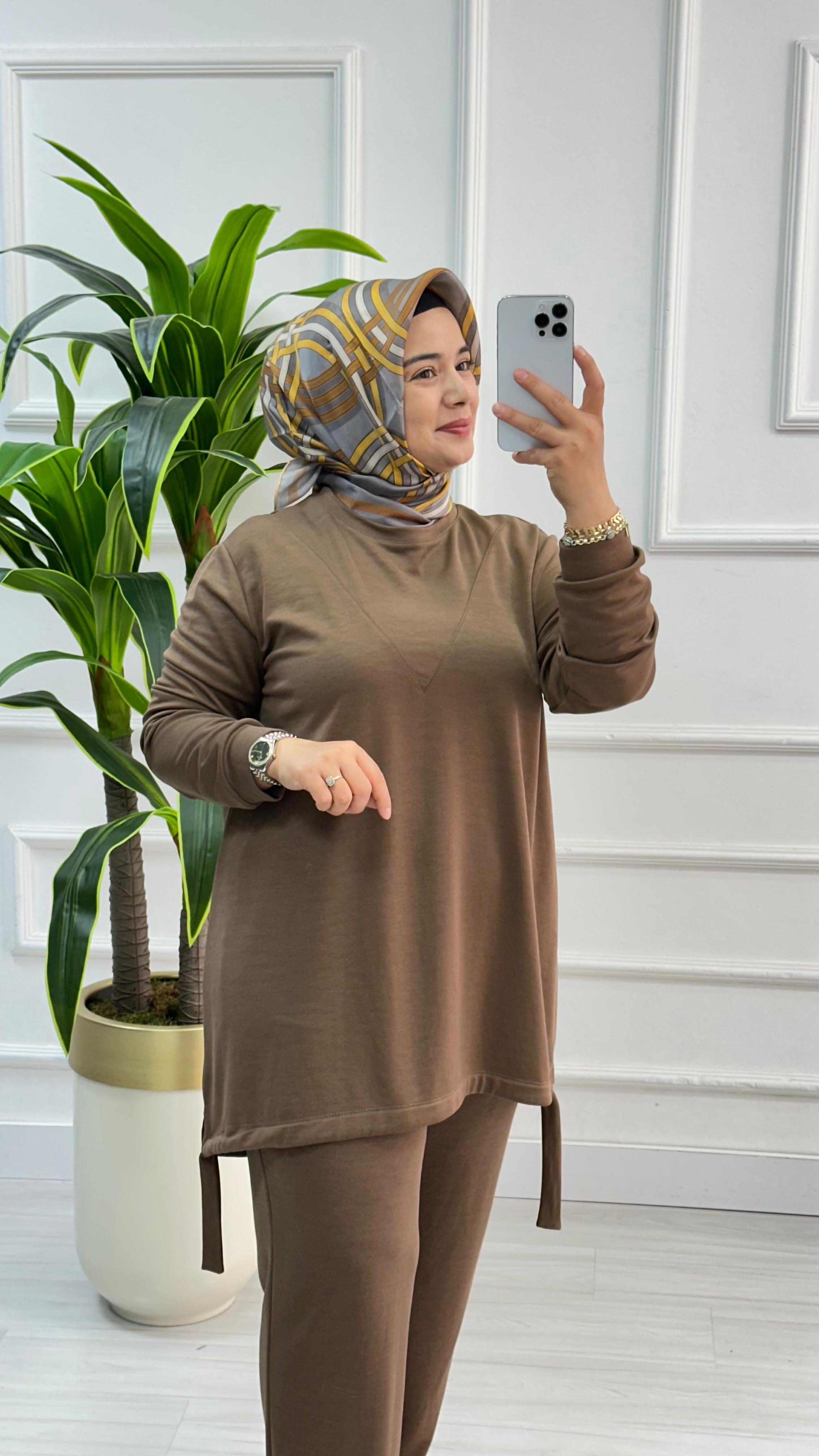 Düşük Omuz Önü Dikişli Tunik ve Pantolon Kadın İkili Takım KADO 7120 - Vizon