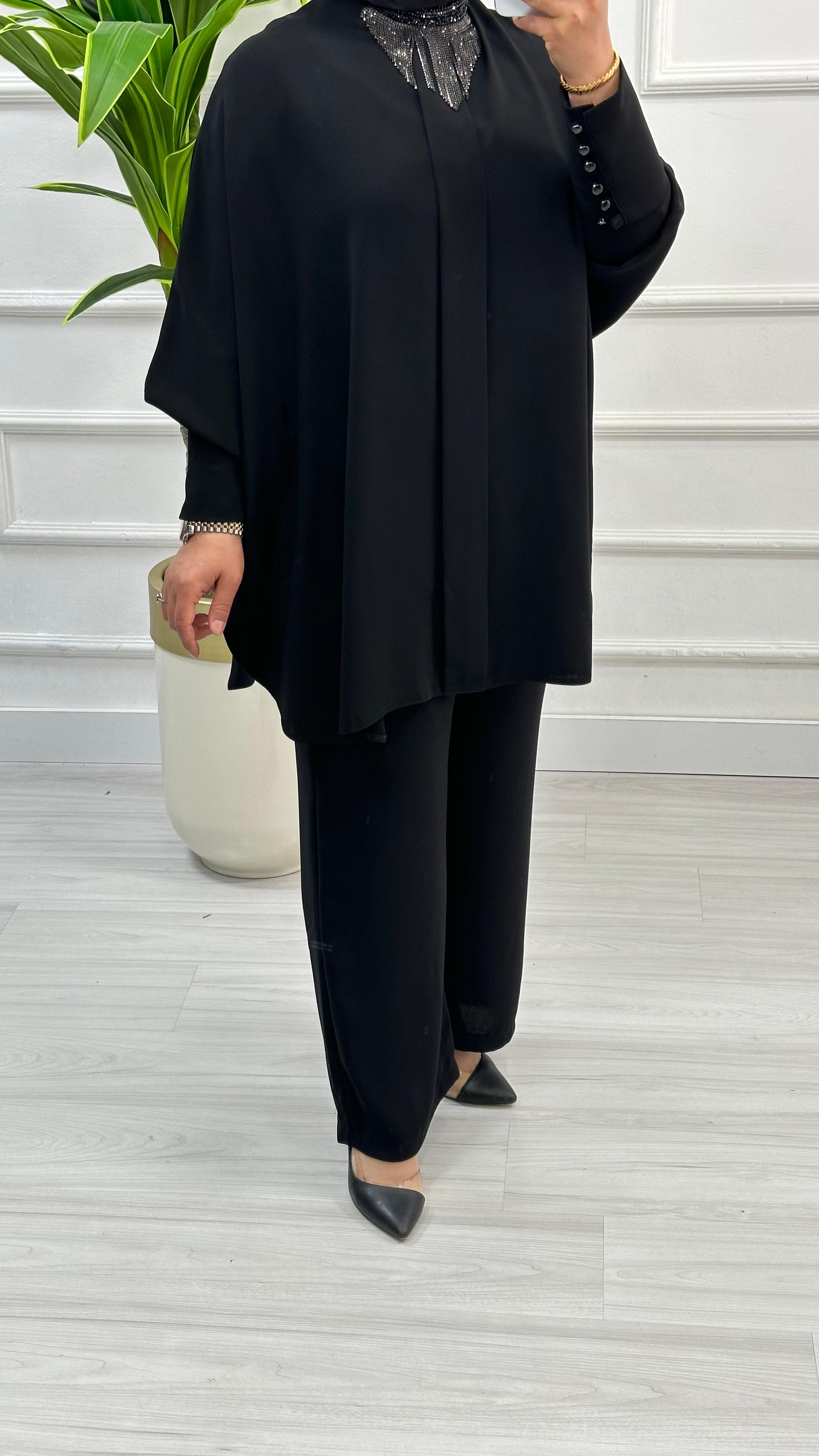 Moda Perfect Manşeti Düğmeli Yarasa Kollu Taşlı Pantolonlu Takım 2515
