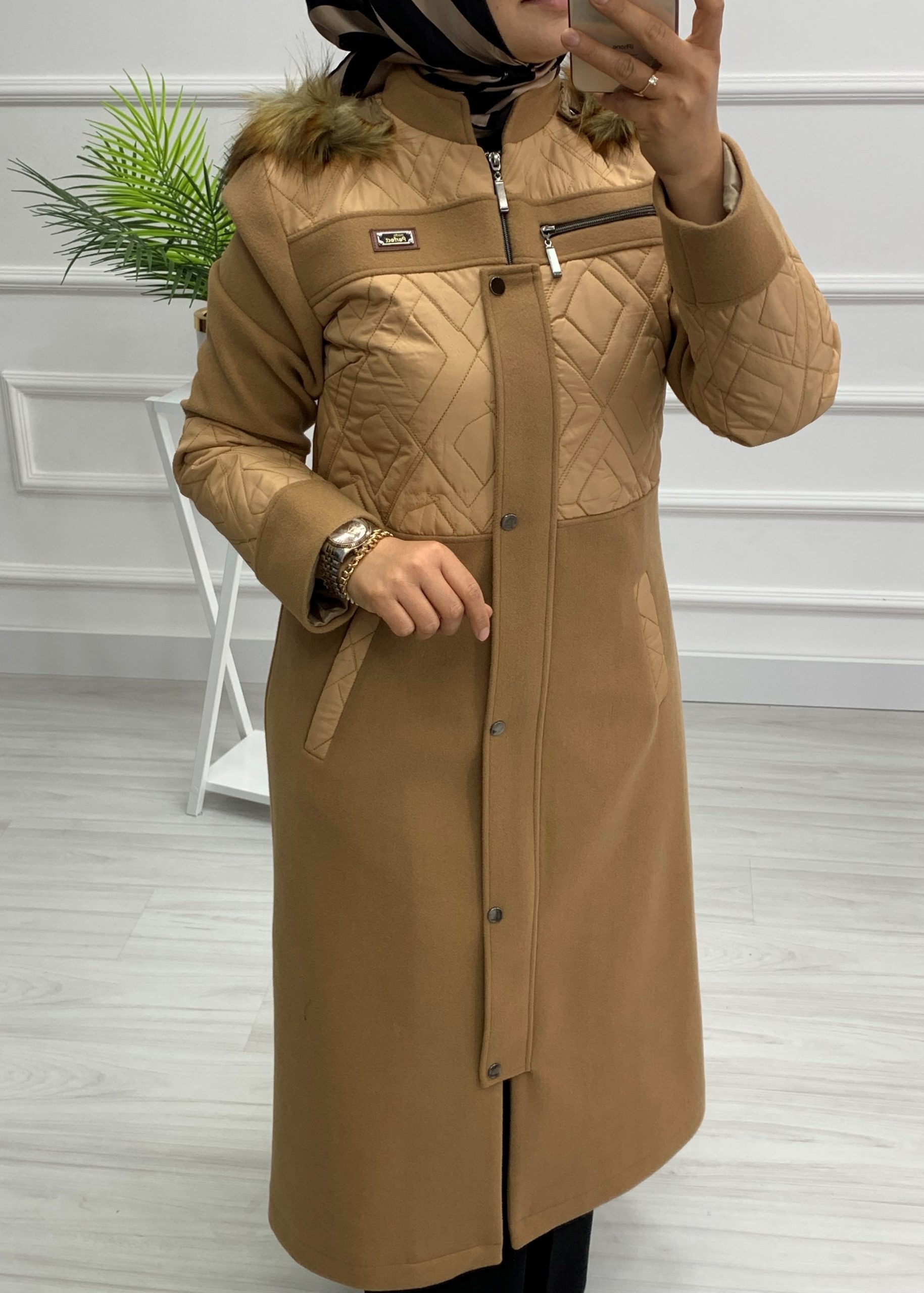 Kolları kapitoneli kaşe kaban camel 9008