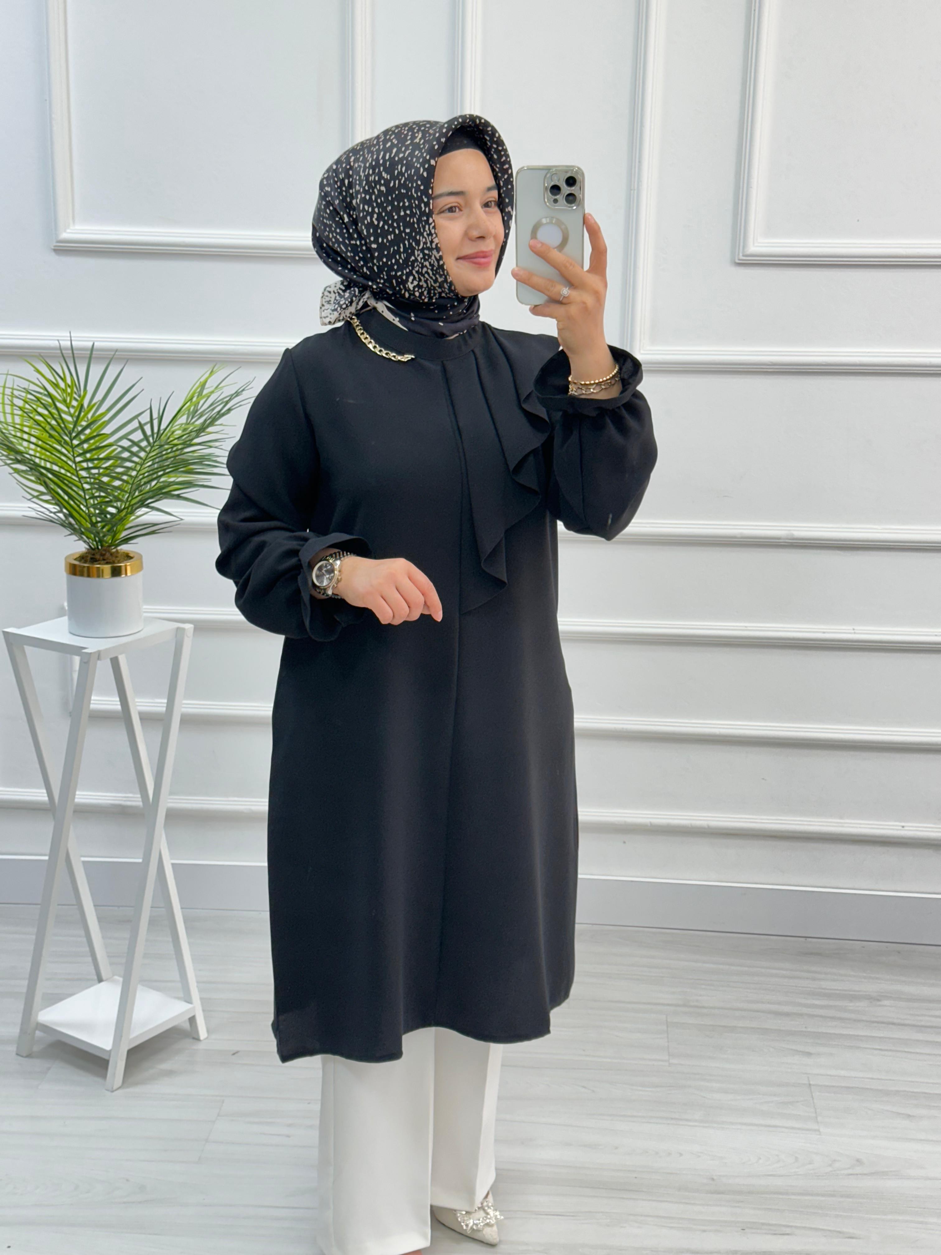 Alesya Önü Pileli Yakası Zincir Detaylı Tunik 4739
