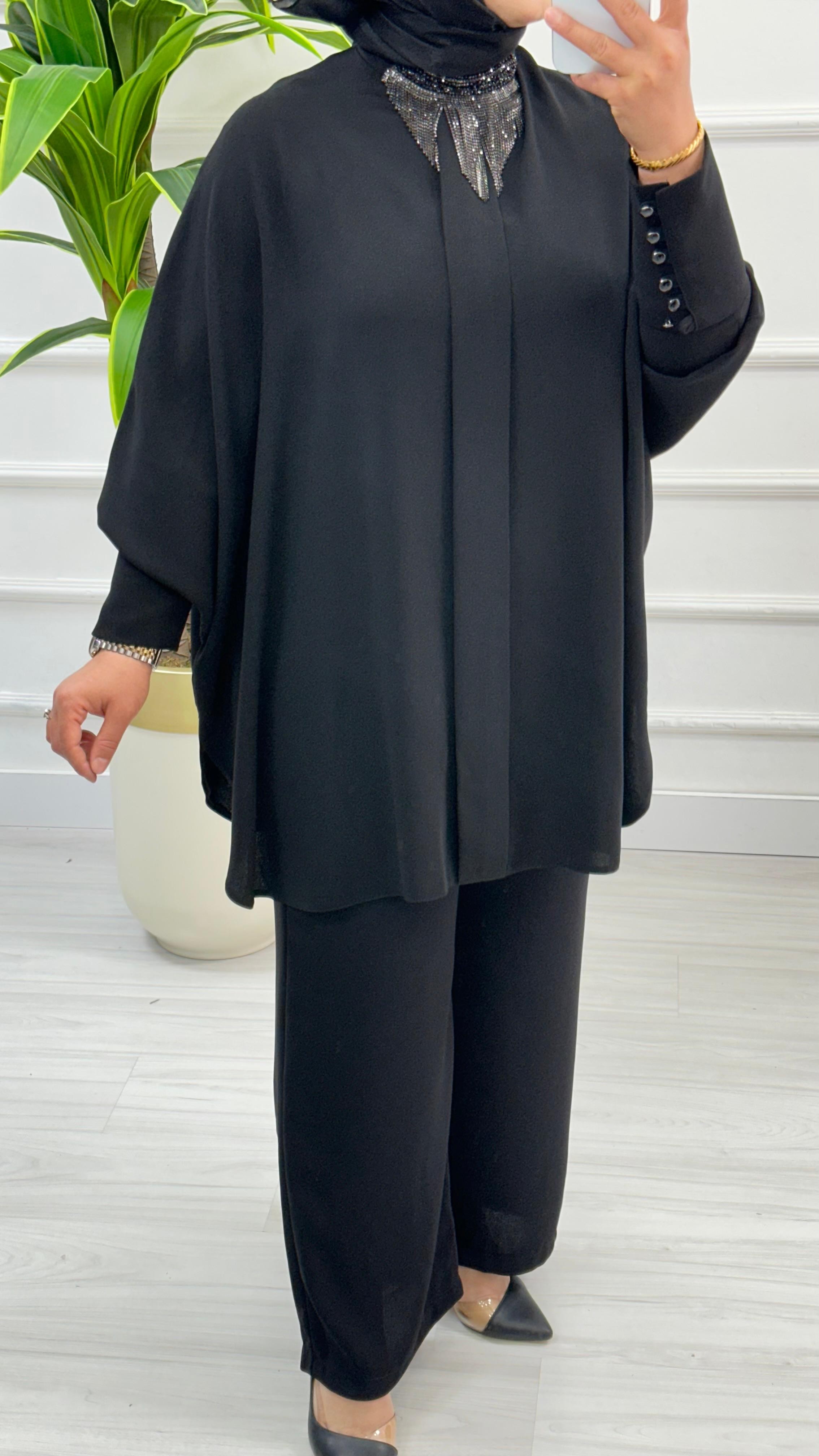 Moda Perfect Manşeti Düğmeli Yarasa Kollu Taşlı Pantolonlu Takım 2515