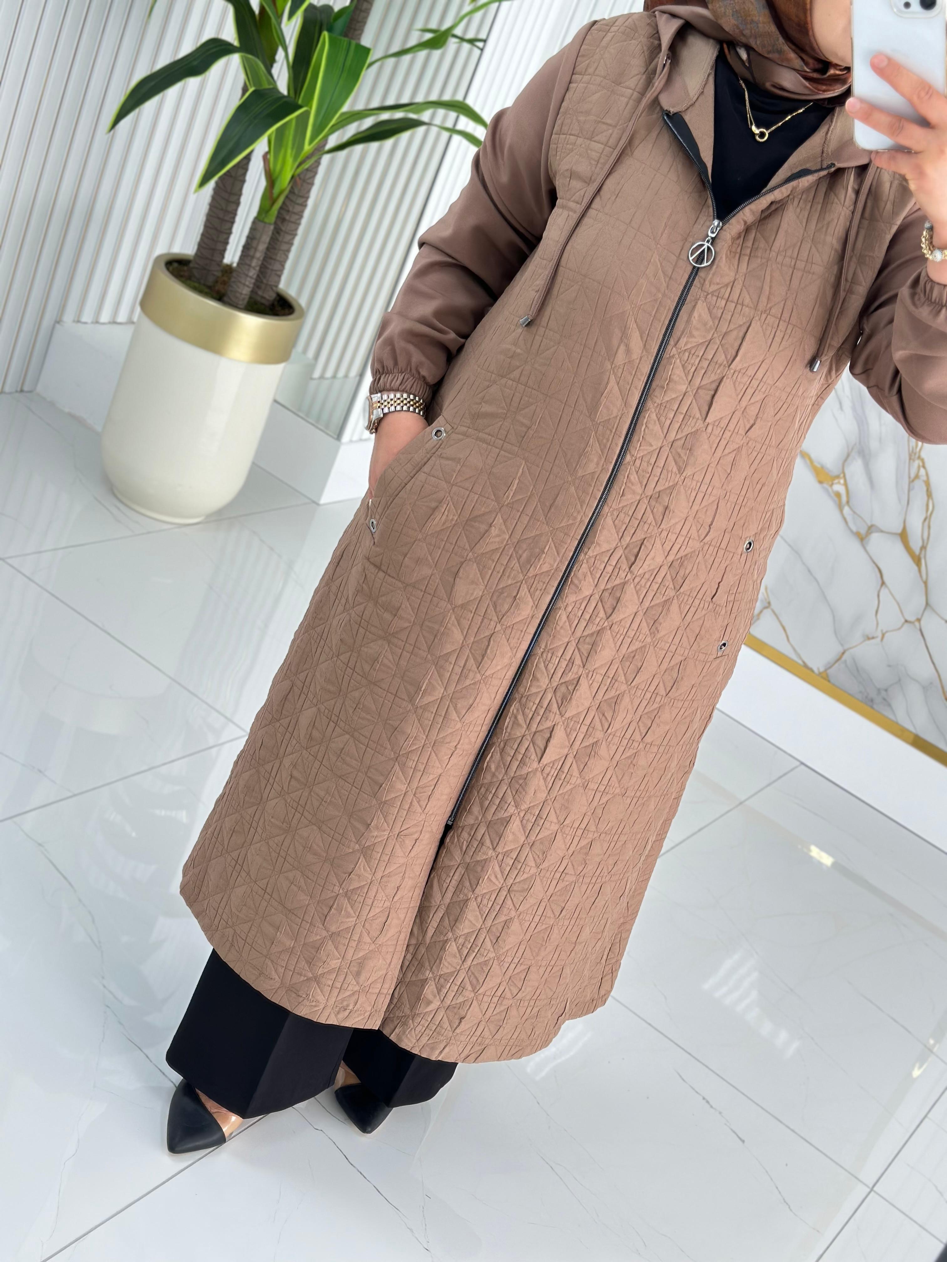 Çınar Özkan Önü Fermuarlı Cepli Kadın Kapitone Kap 2265 - Vizon