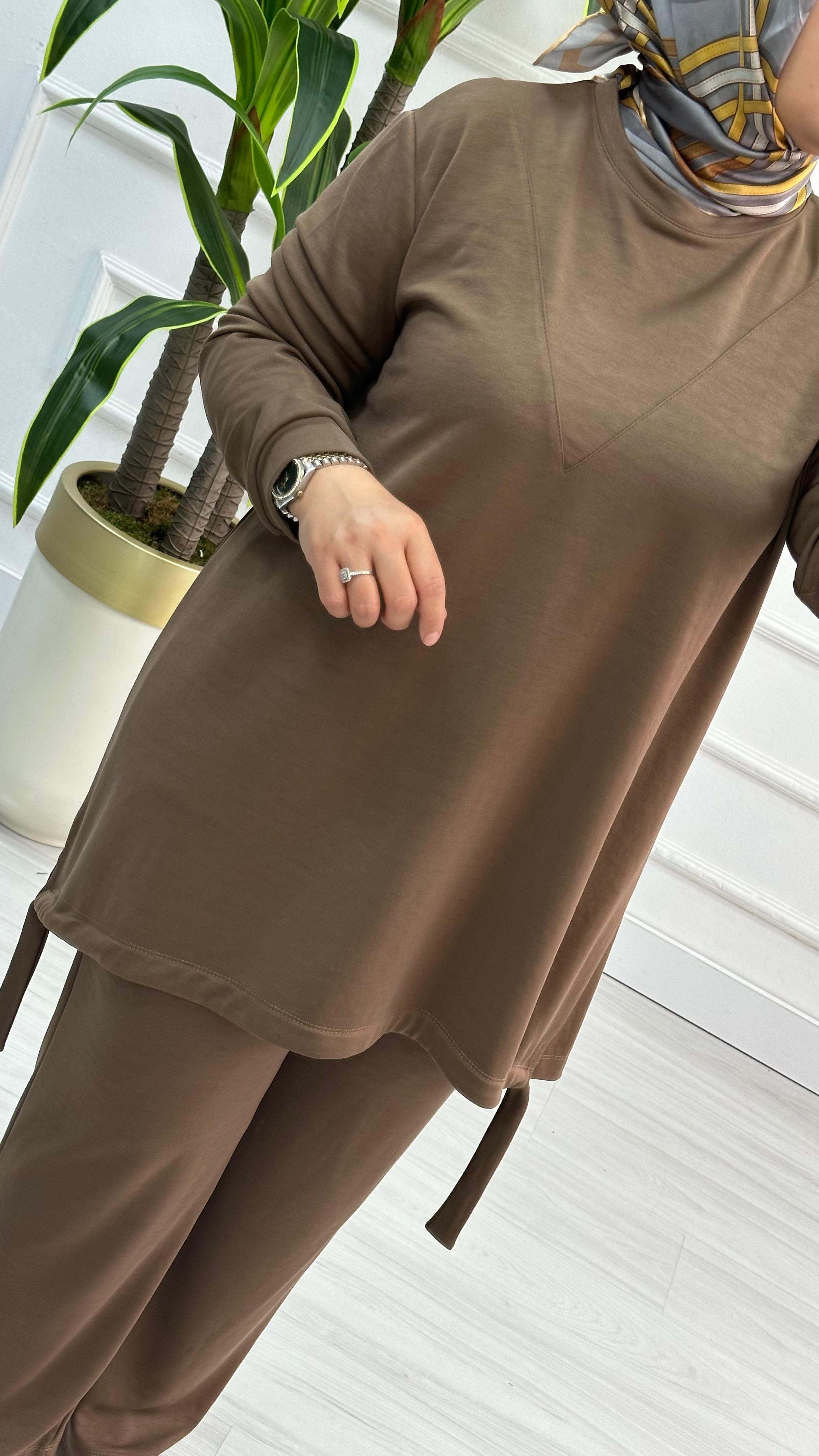 Düşük Omuz Önü Dikişli Tunik ve Pantolon Kadın İkili Takım KADO 7120 - Vizon