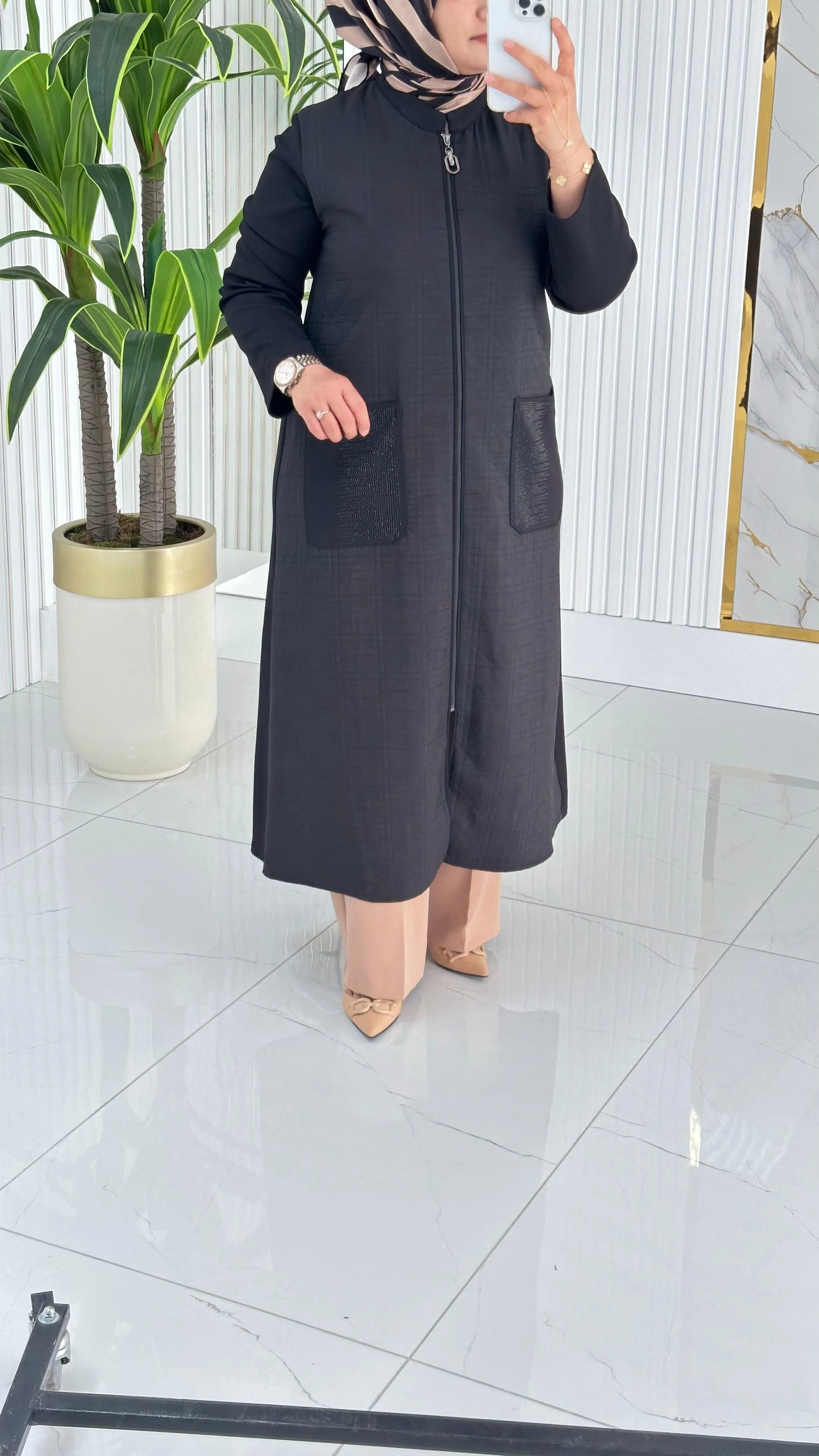 Haya Önü Fermuarlı Kapüşon Cepli Kadın Kapitone Kap 1634 - Siyah