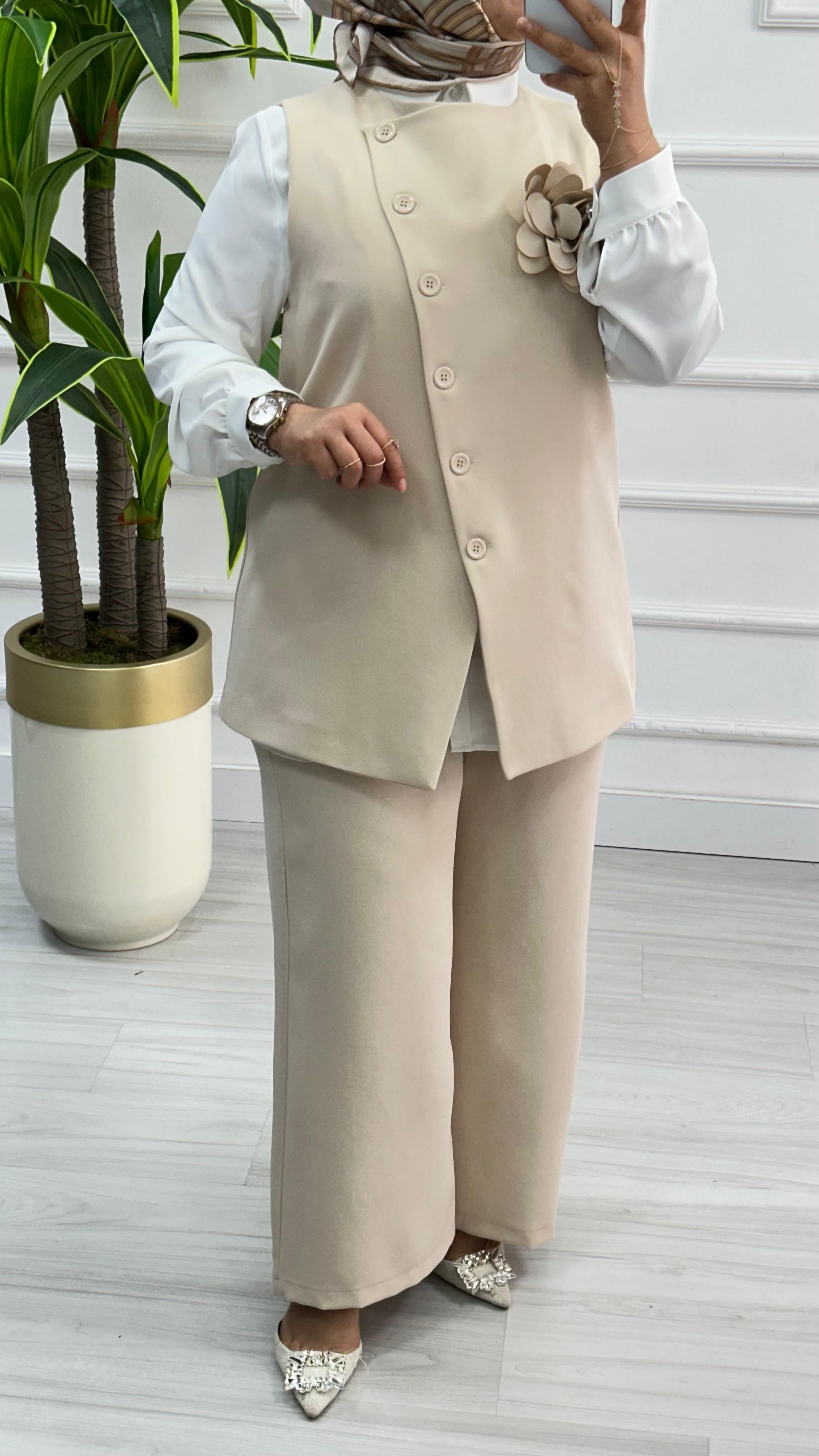 Kado Yelekli Önü Çiçek Detaylı Pantolonlu Takım 251873 - Taş