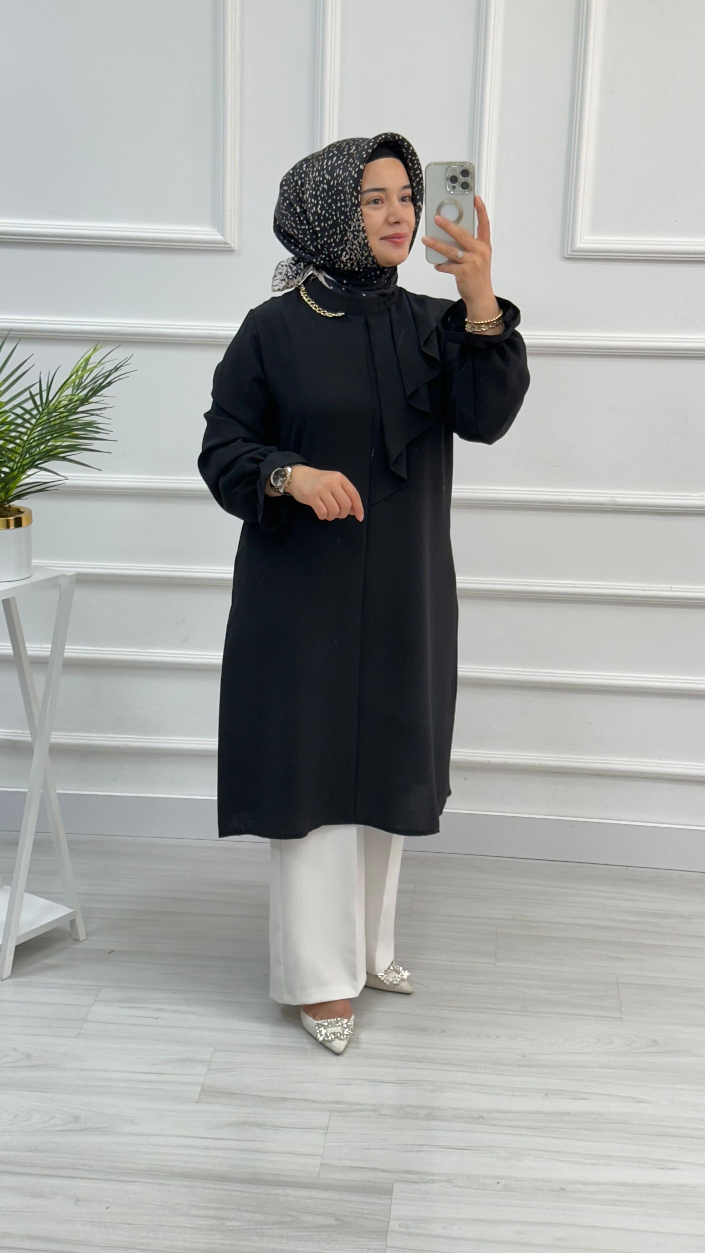 Alesya Önü Pileli Yakası Zincir Detaylı Tunik 4739
