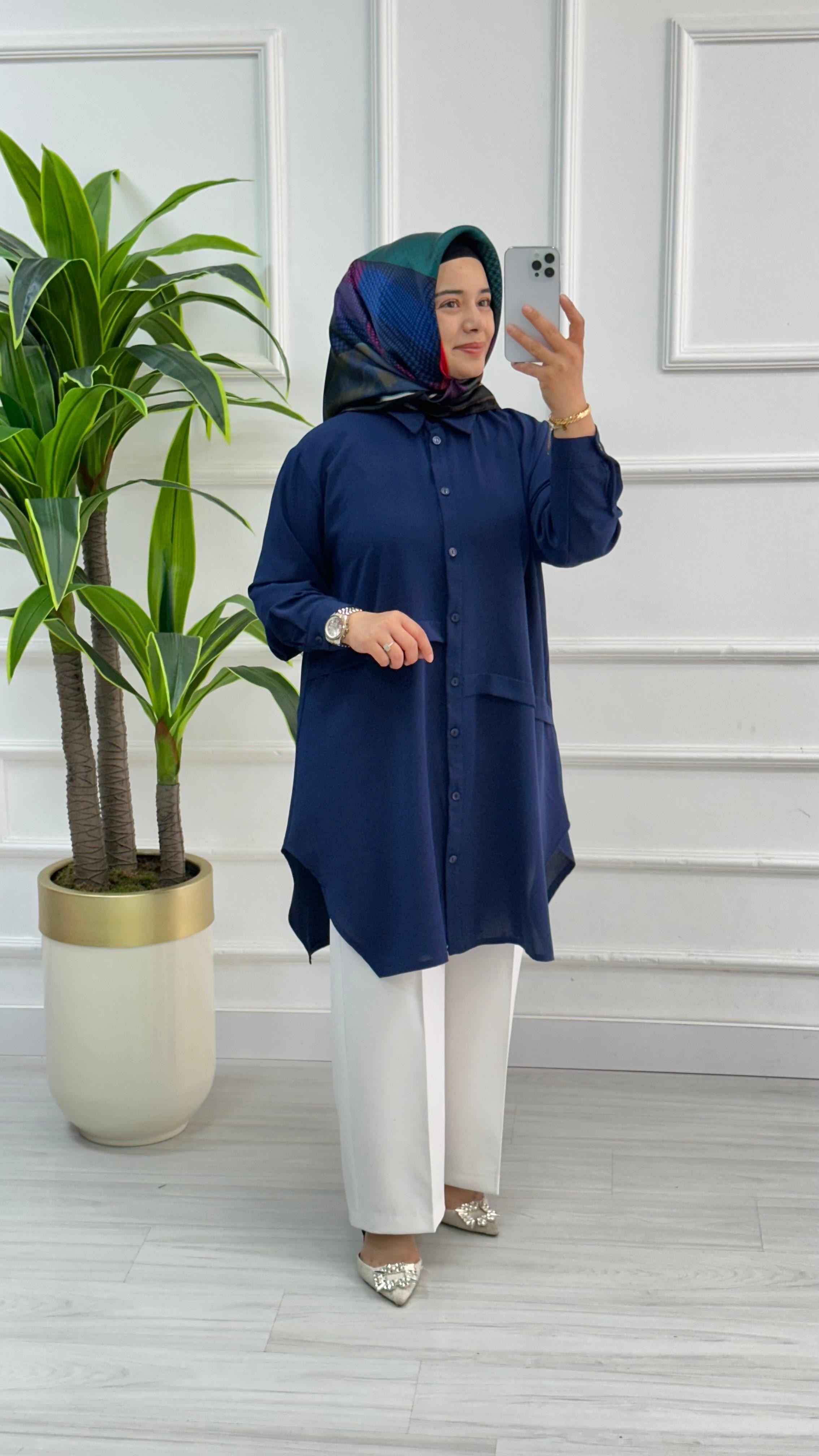 Önleri Geniş Pileli Linda Rahat Kalıp Tunik 1173 - Lacivert