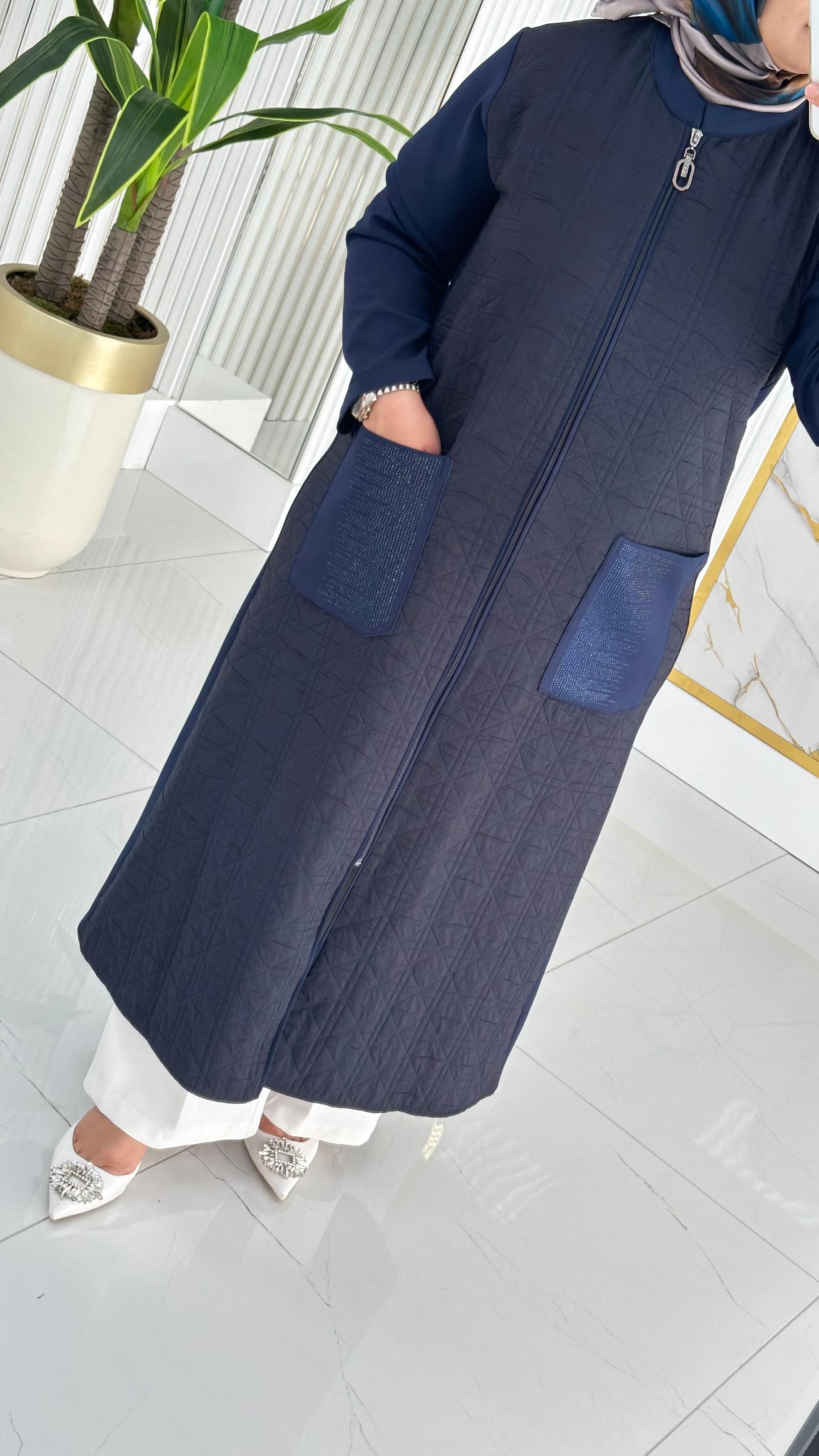 Haya Önü Fermuarlı Kapüşon Cepli Kadın Kapitone Kap 1634 - Lacivert