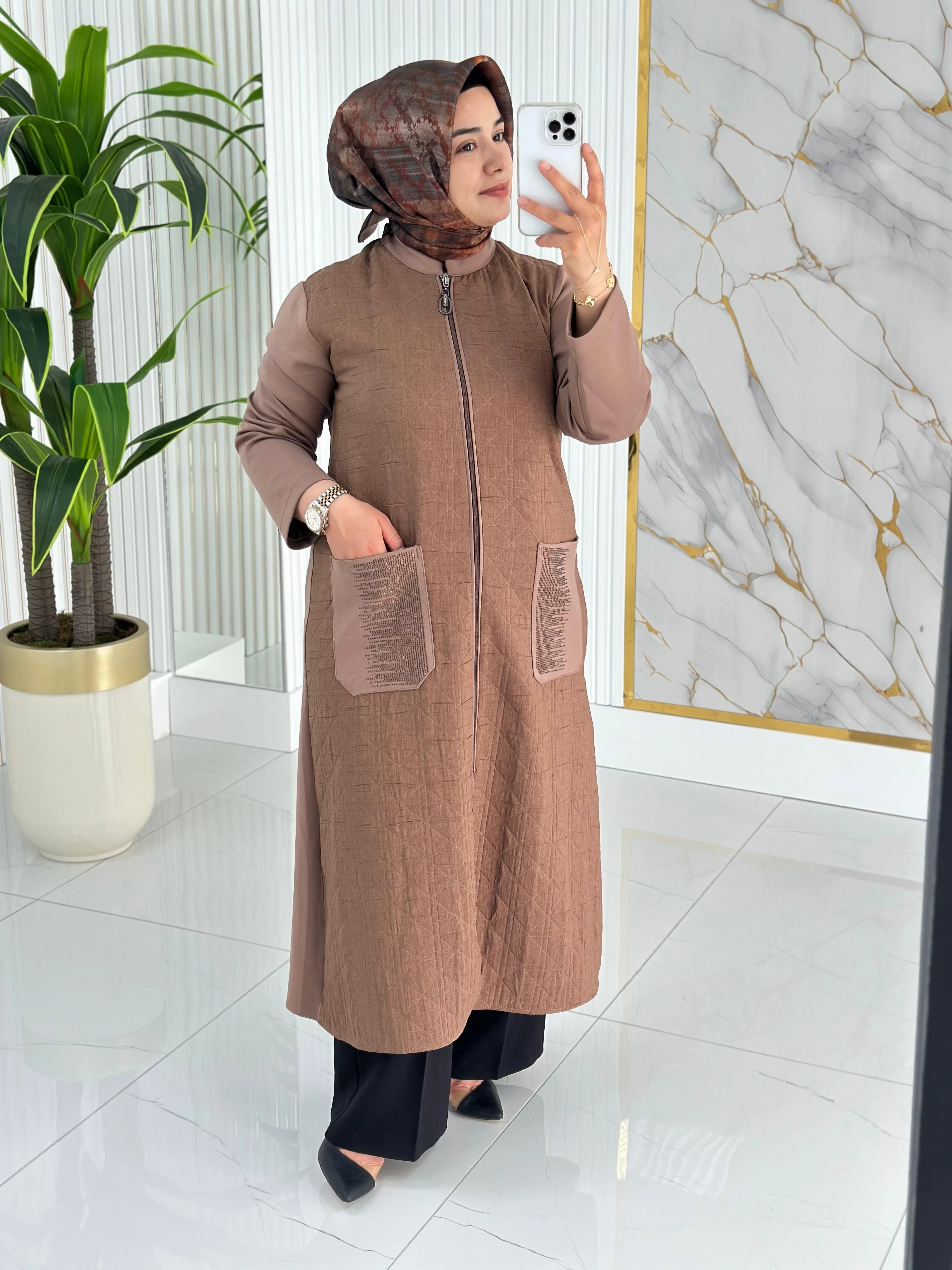 Haya Önü Fermuarlı Kapüşon Cepli Kadın Kapitone Kap 1634 - Vizon