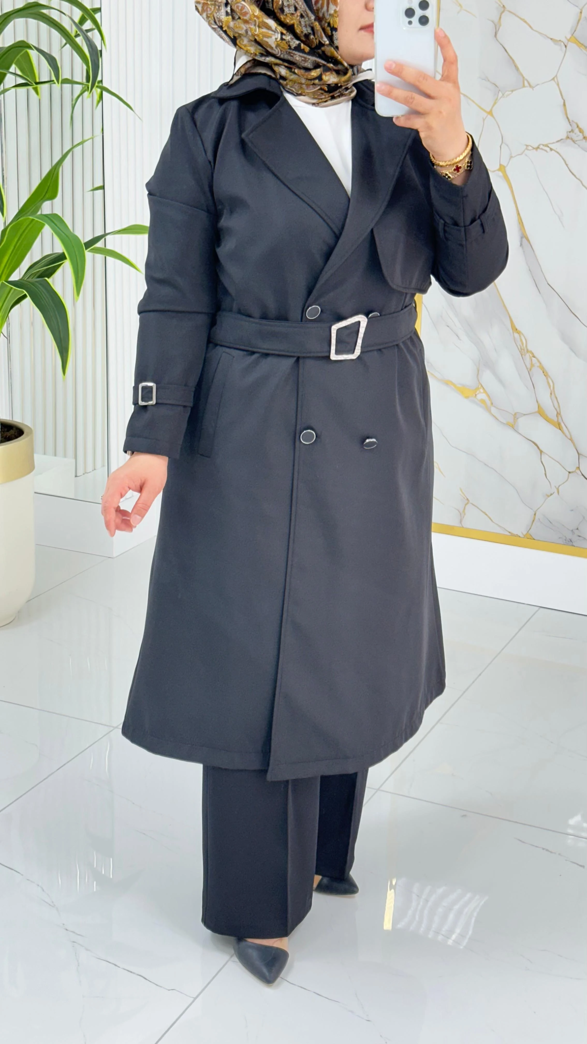 Çınar Özkan Kruvaze Yaka Düğmeli Beli Kemerli Kadın Trench Kap 2280 - Siyah