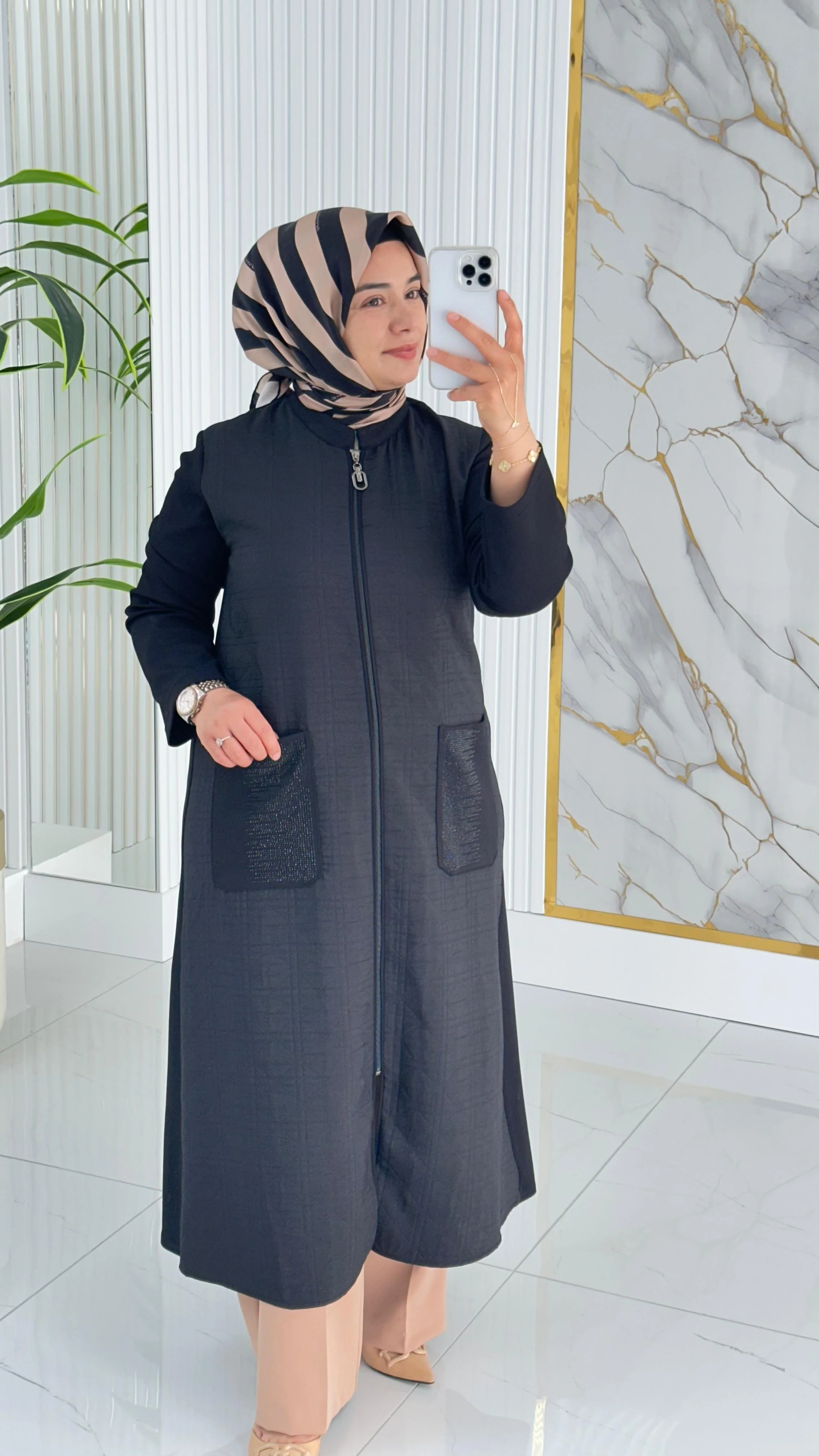 Haya Önü Fermuarlı Kapüşon Cepli Kadın Kapitone Kap 1634 - Siyah