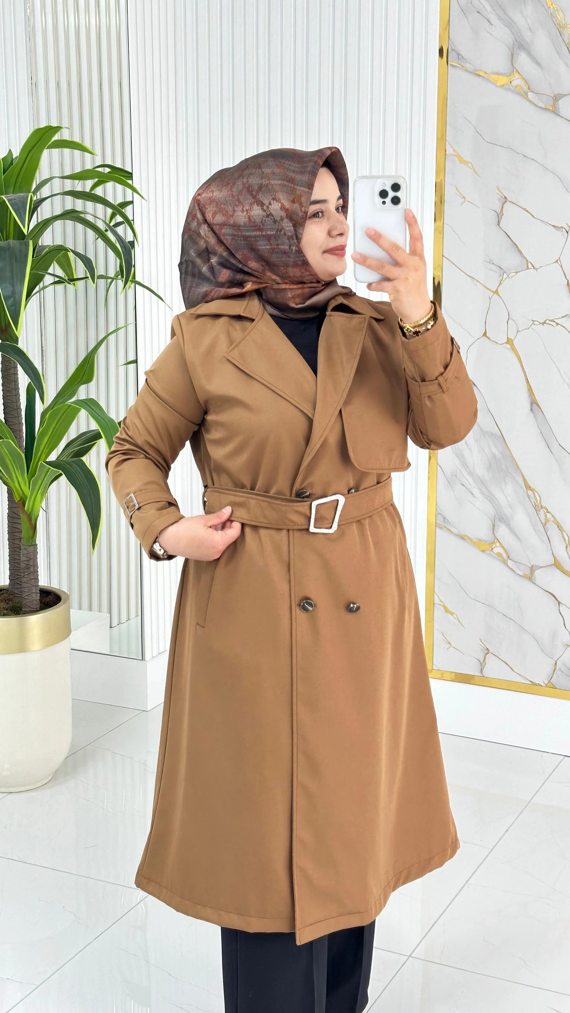 Çınar Özkan Kruvaze Yaka Düğmeli Beli Kemerli Kadın Trench Kap 2280 - Taba